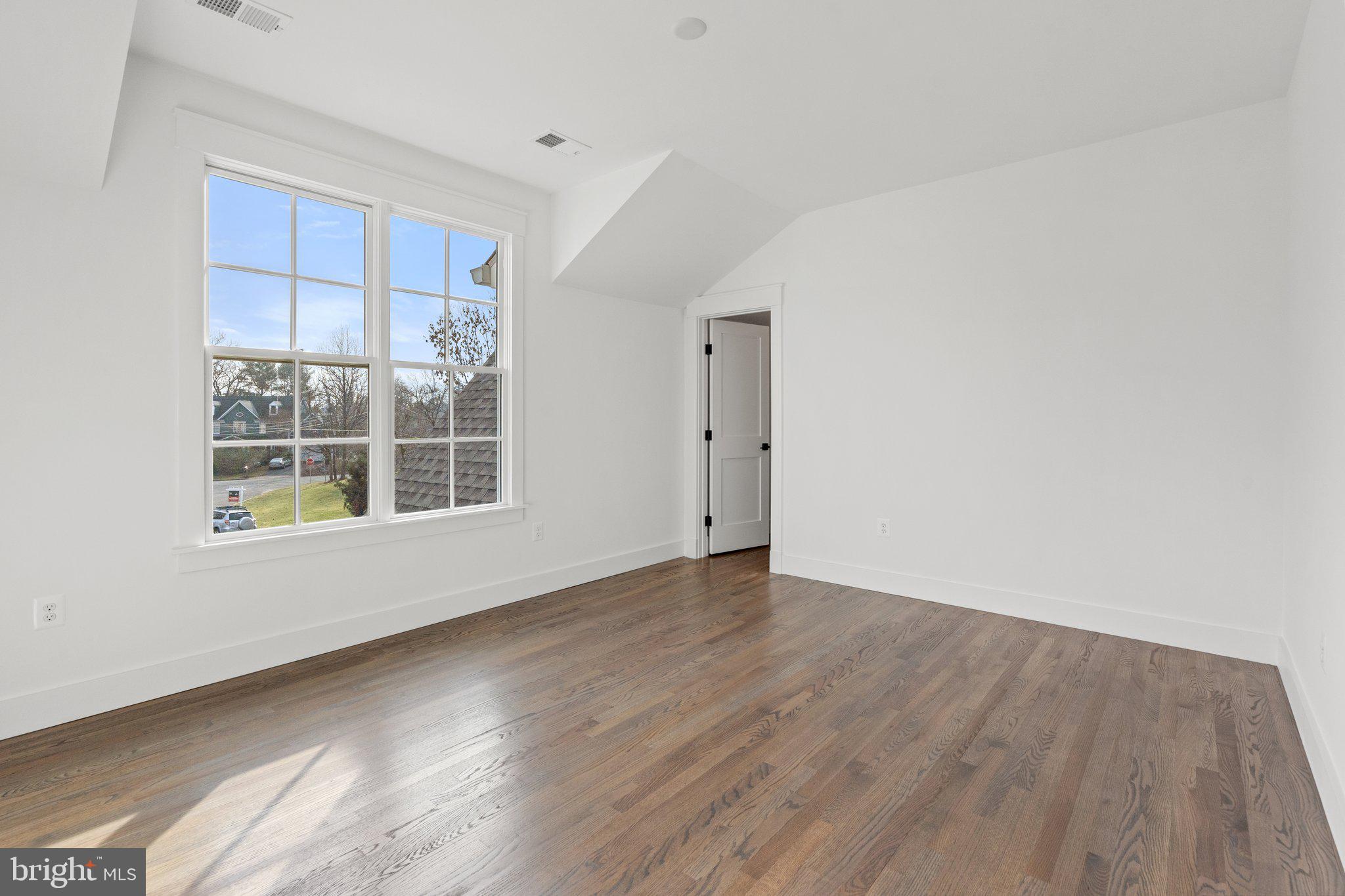 RUCKERS LANGLEY - Residential