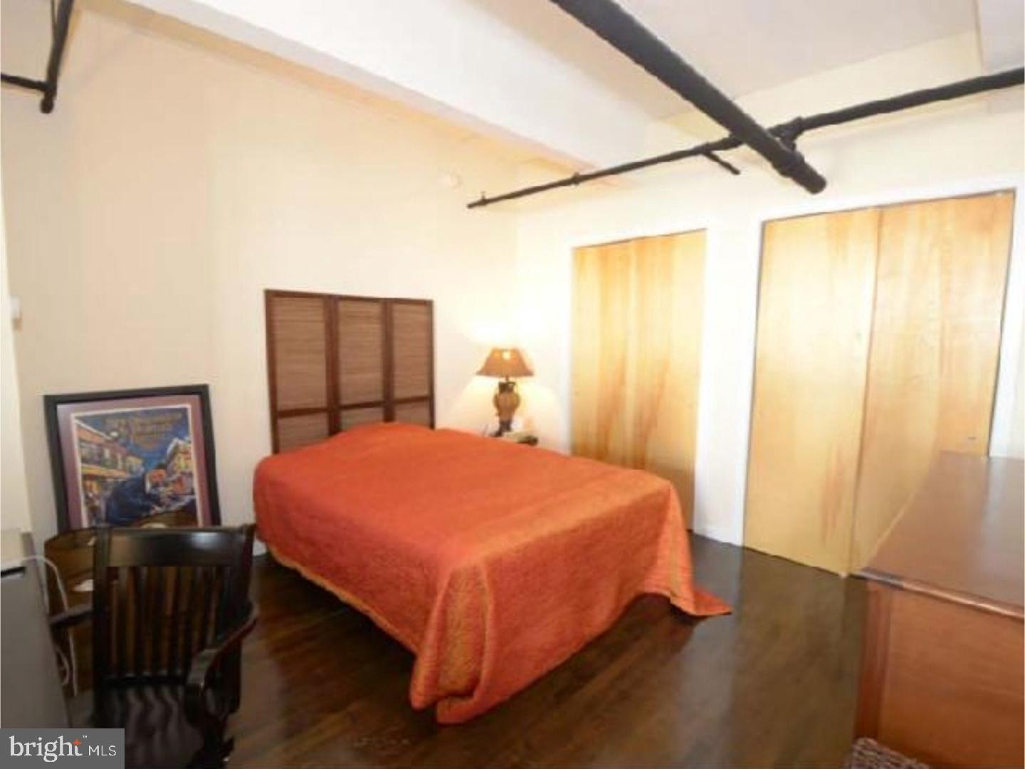 CENTER CITY - Residential Lease