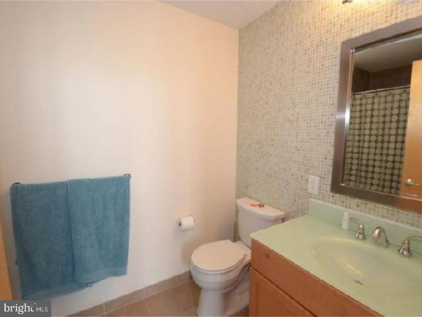 CENTER CITY - Residential Lease