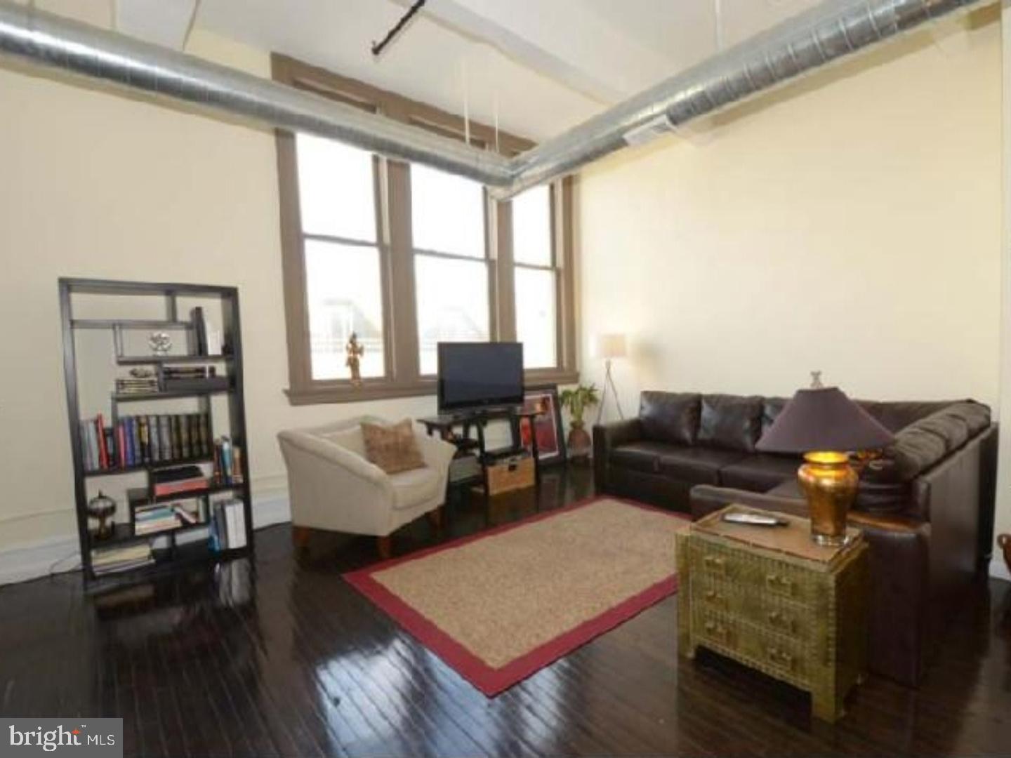 CENTER CITY - Residential Lease
