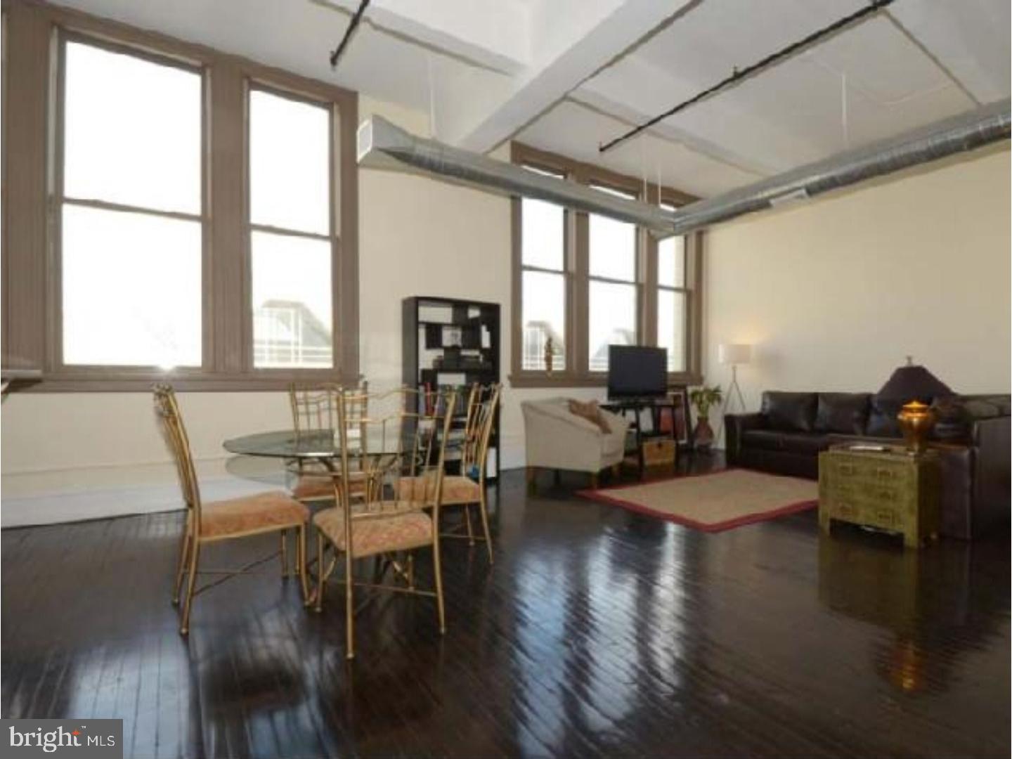CENTER CITY - Residential Lease