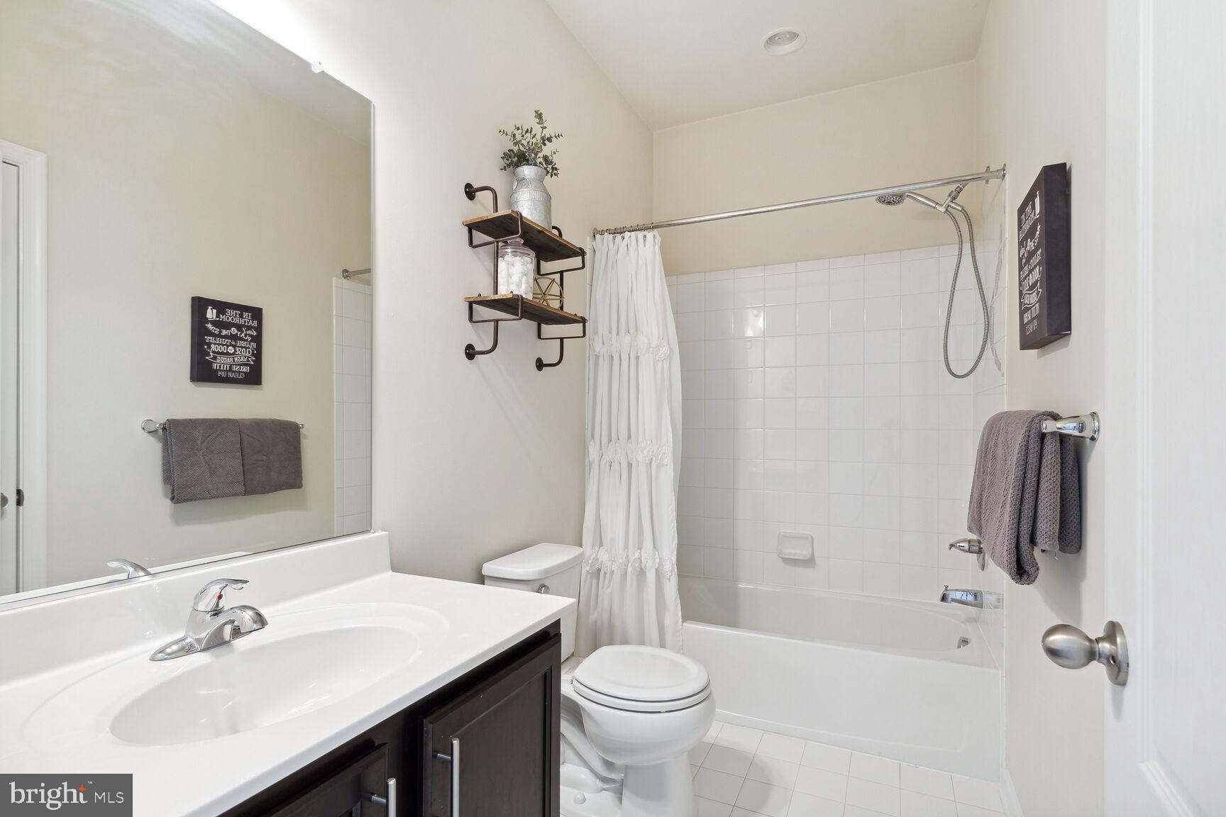 MARKET SQUARE - Residential