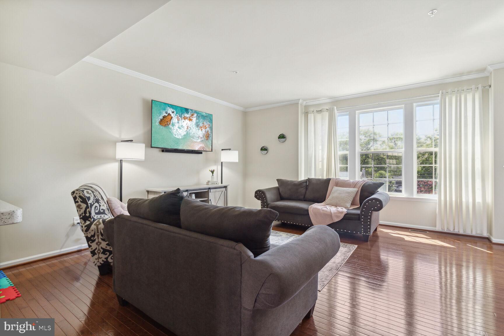 MARKET SQUARE - Residential