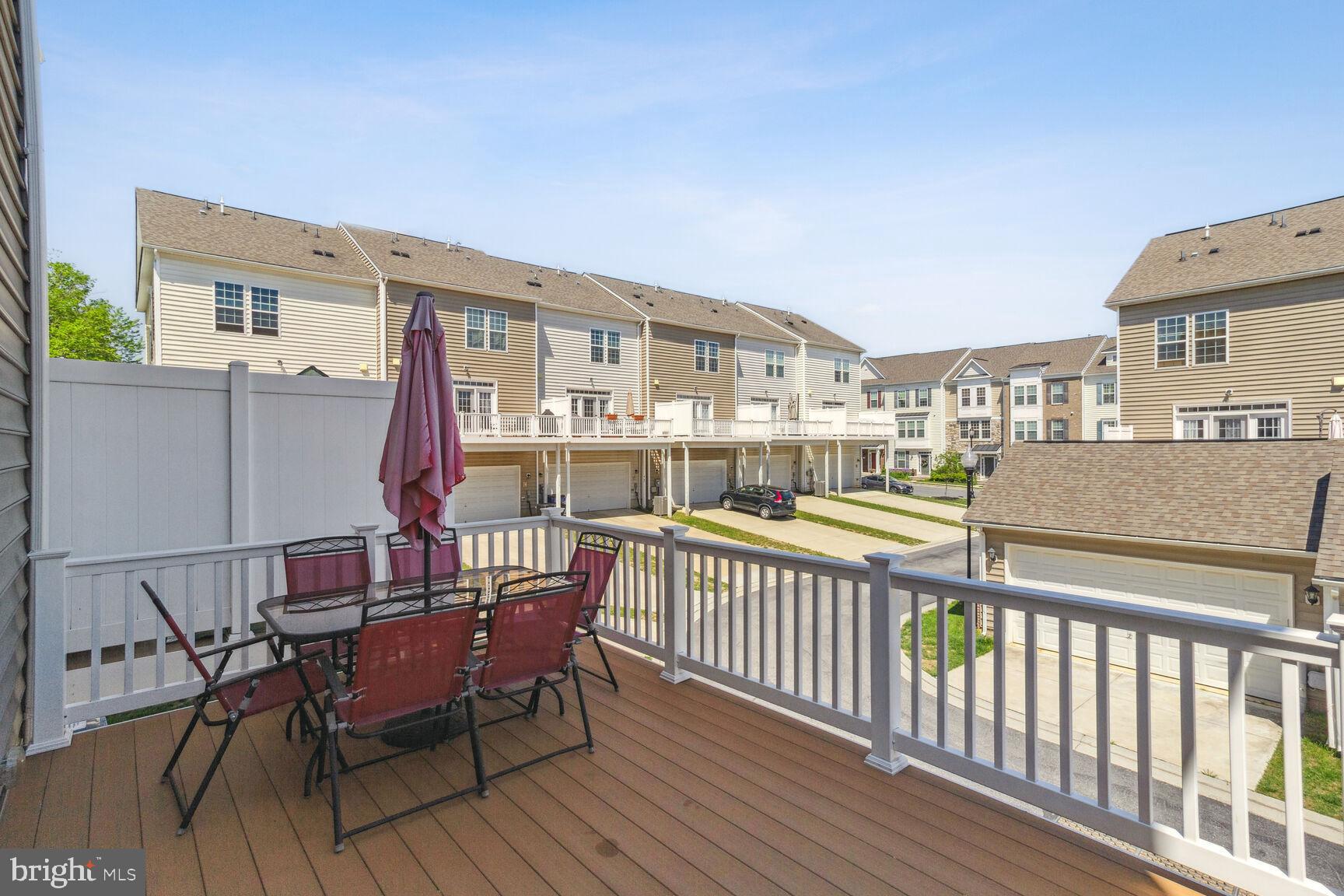 MARKET SQUARE - Residential