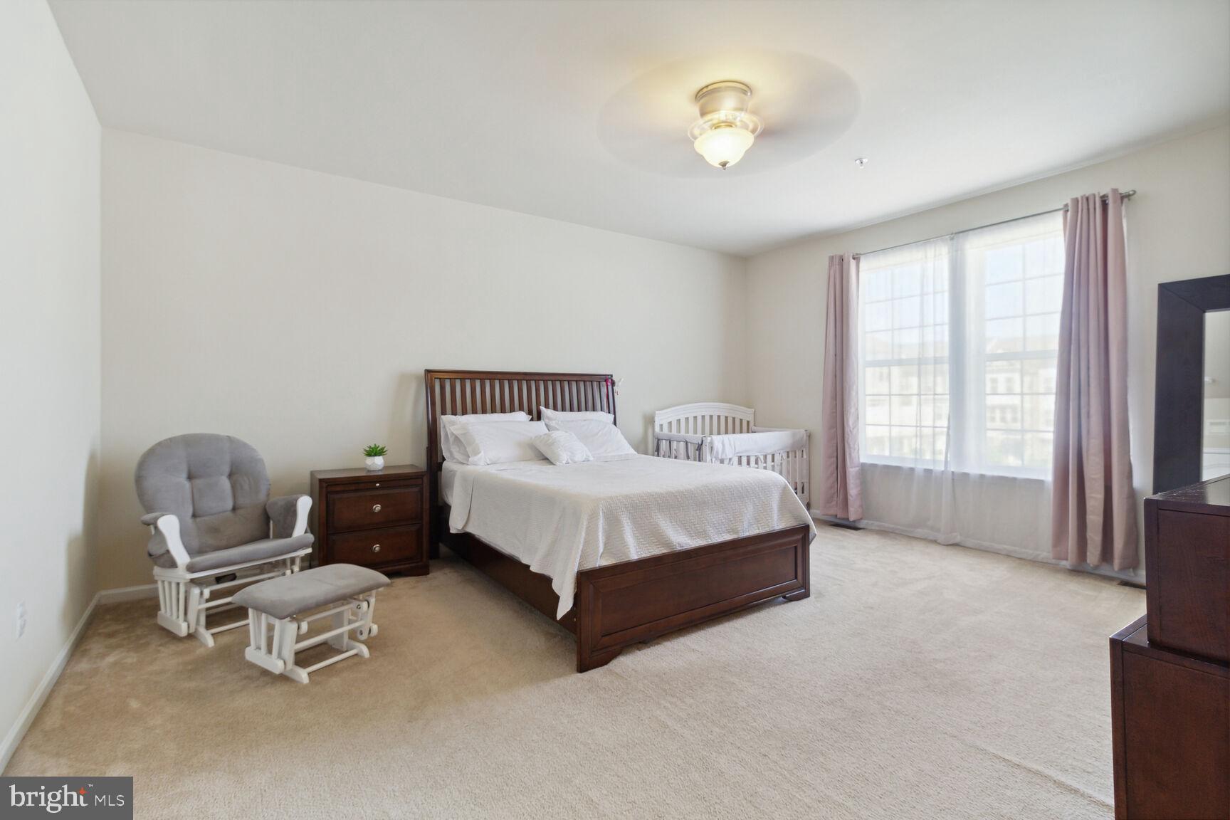 MARKET SQUARE - Residential