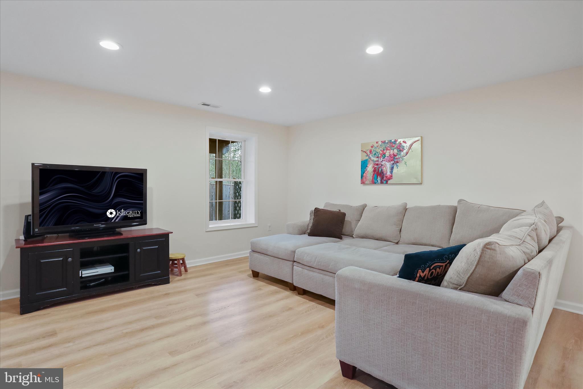 ASHLAND VILLAGE - Residential