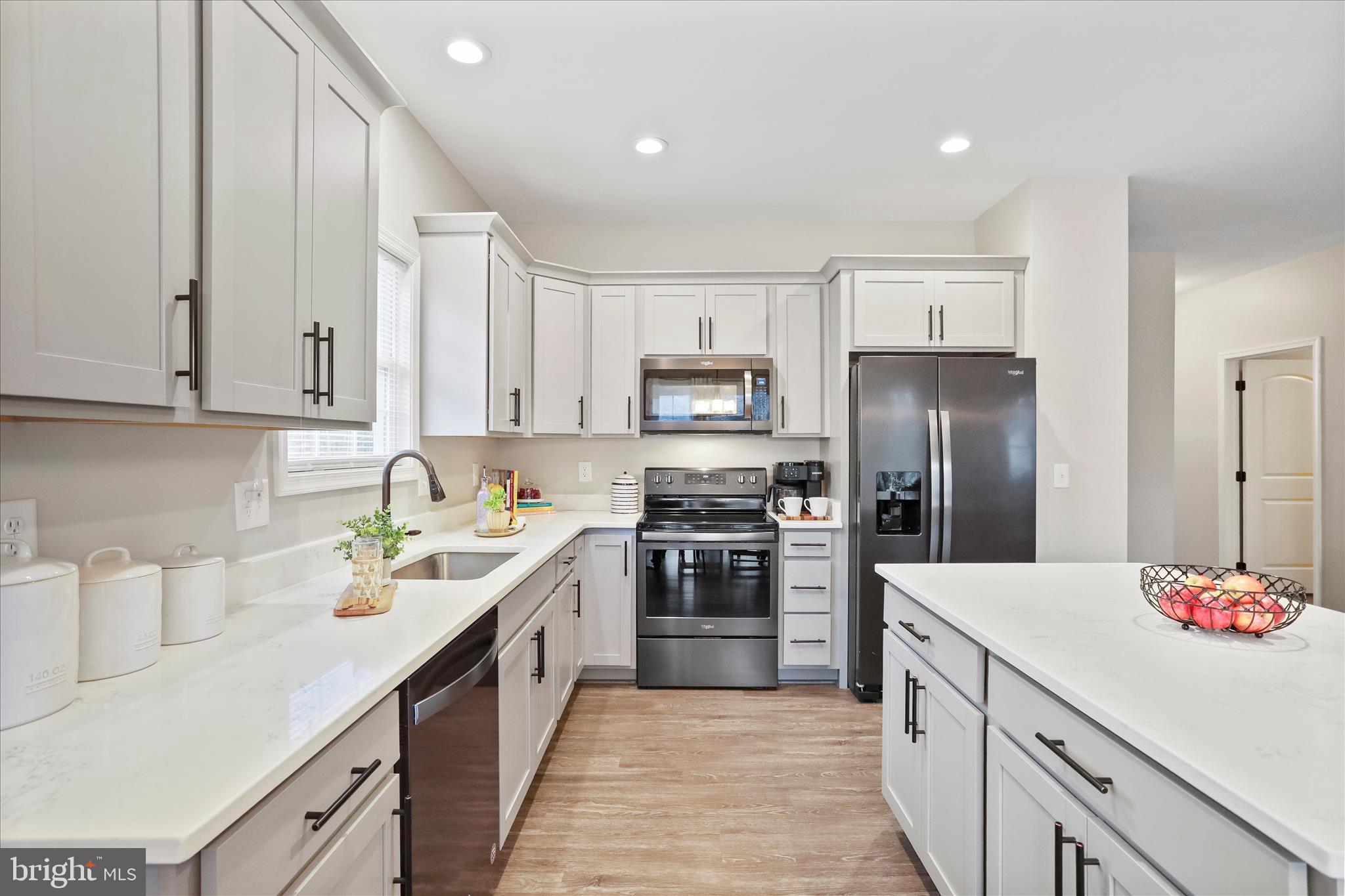 ASHLAND VILLAGE - Residential