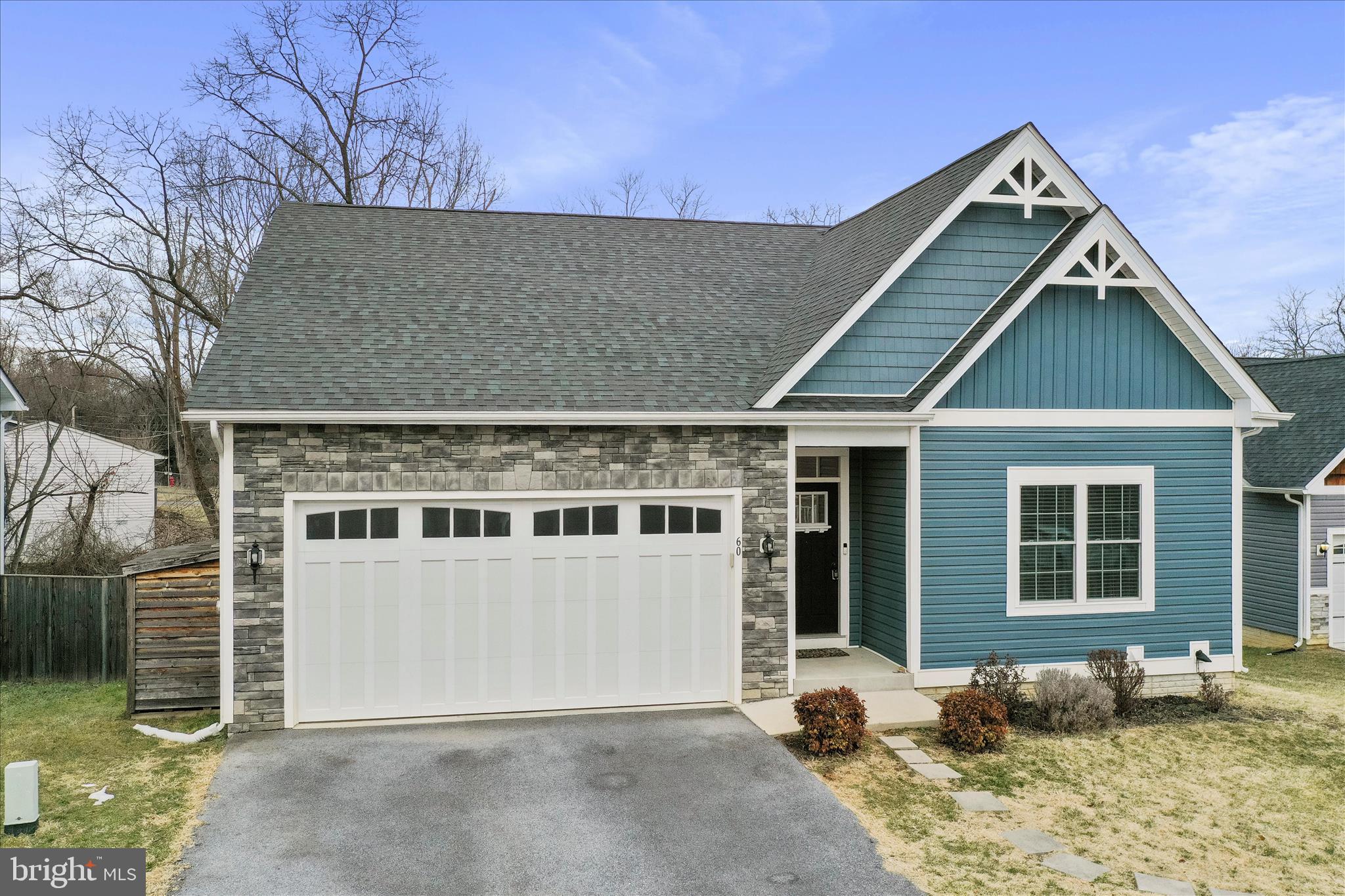 ASHLAND VILLAGE - Residential