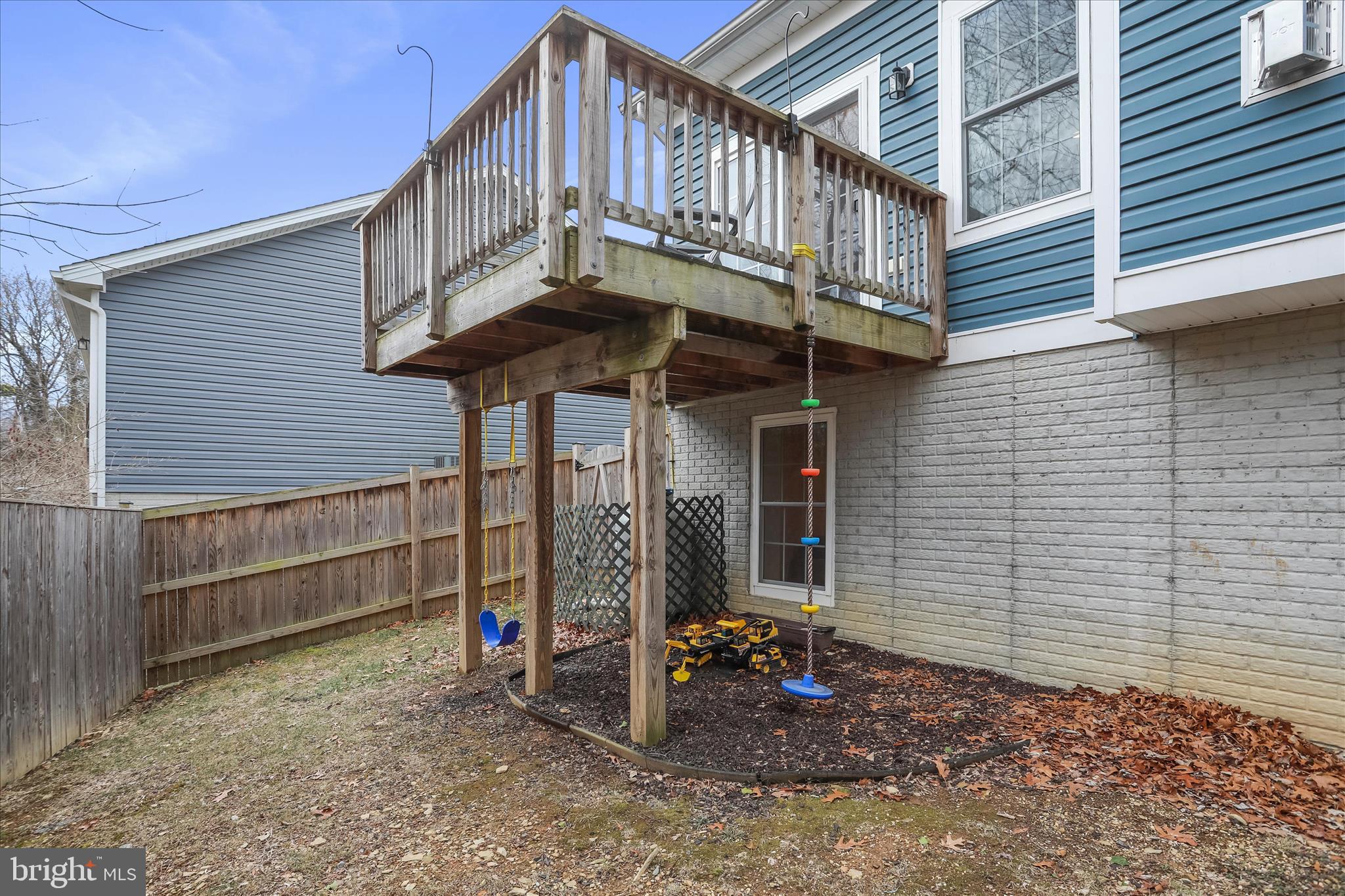 ASHLAND VILLAGE - Residential