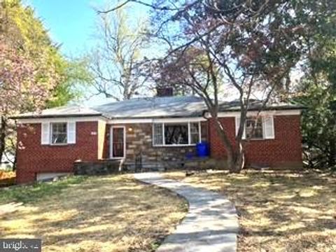 Photo of 709 Greyrock Drive, SILVER SPRING, MD 20910 (MLS # MDMC2225142)