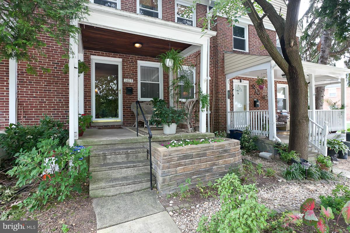 This 3 bedroom row home in Northwood is move-in ready. It's been freshly painted and has new carpeting in all bedrooms and the recreation room. It features CAC, off-street parking, gleaming HW floors, newer kitchen and bath, and replacement windows. Sit on the front porch and soak up the view of the pastoral green space across the street.