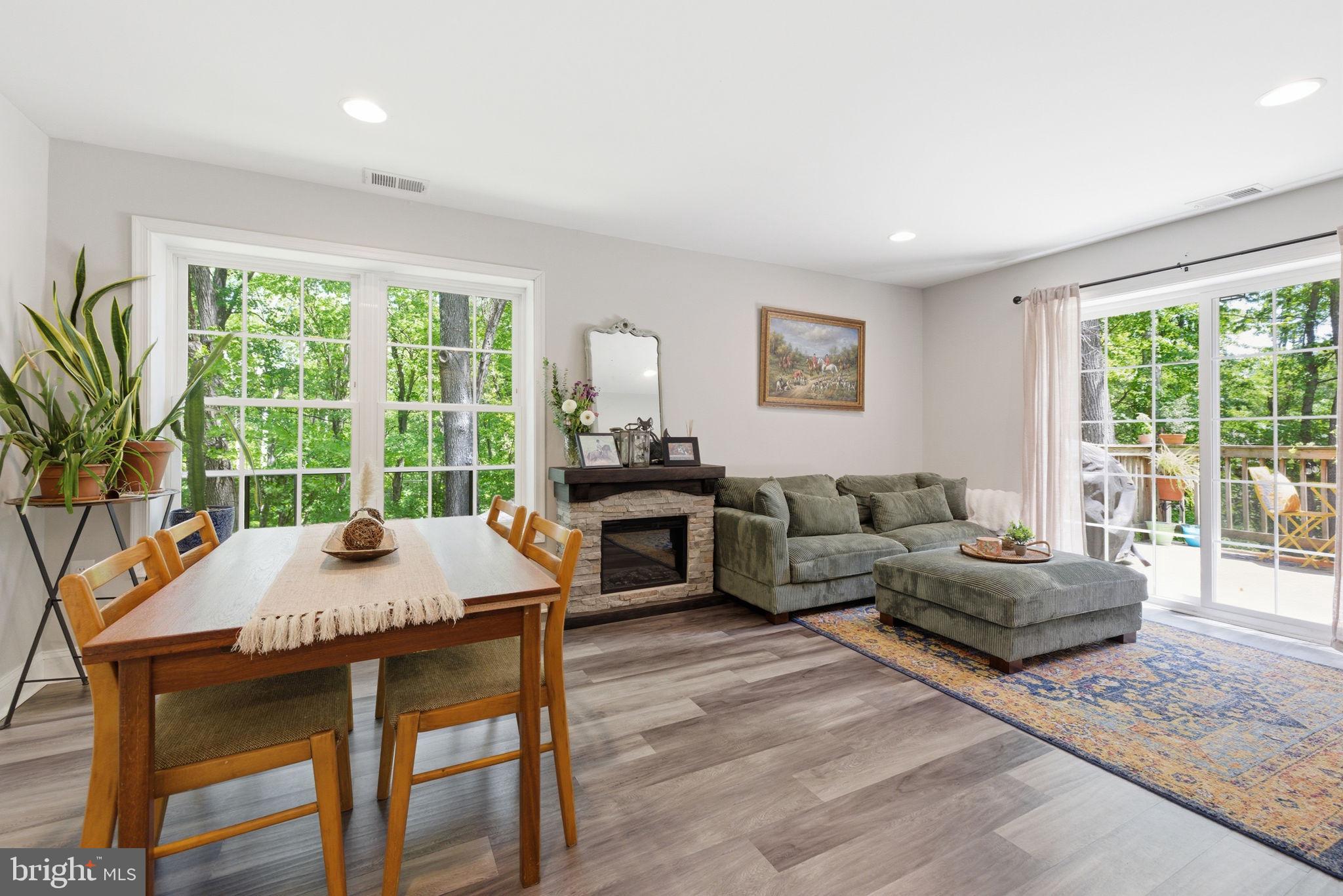 350 EVERGREEN LANE