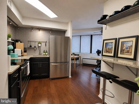 Condo For Rent - 1420 Locust Street #6B<br/> PHILADELPHIA, PA 19102