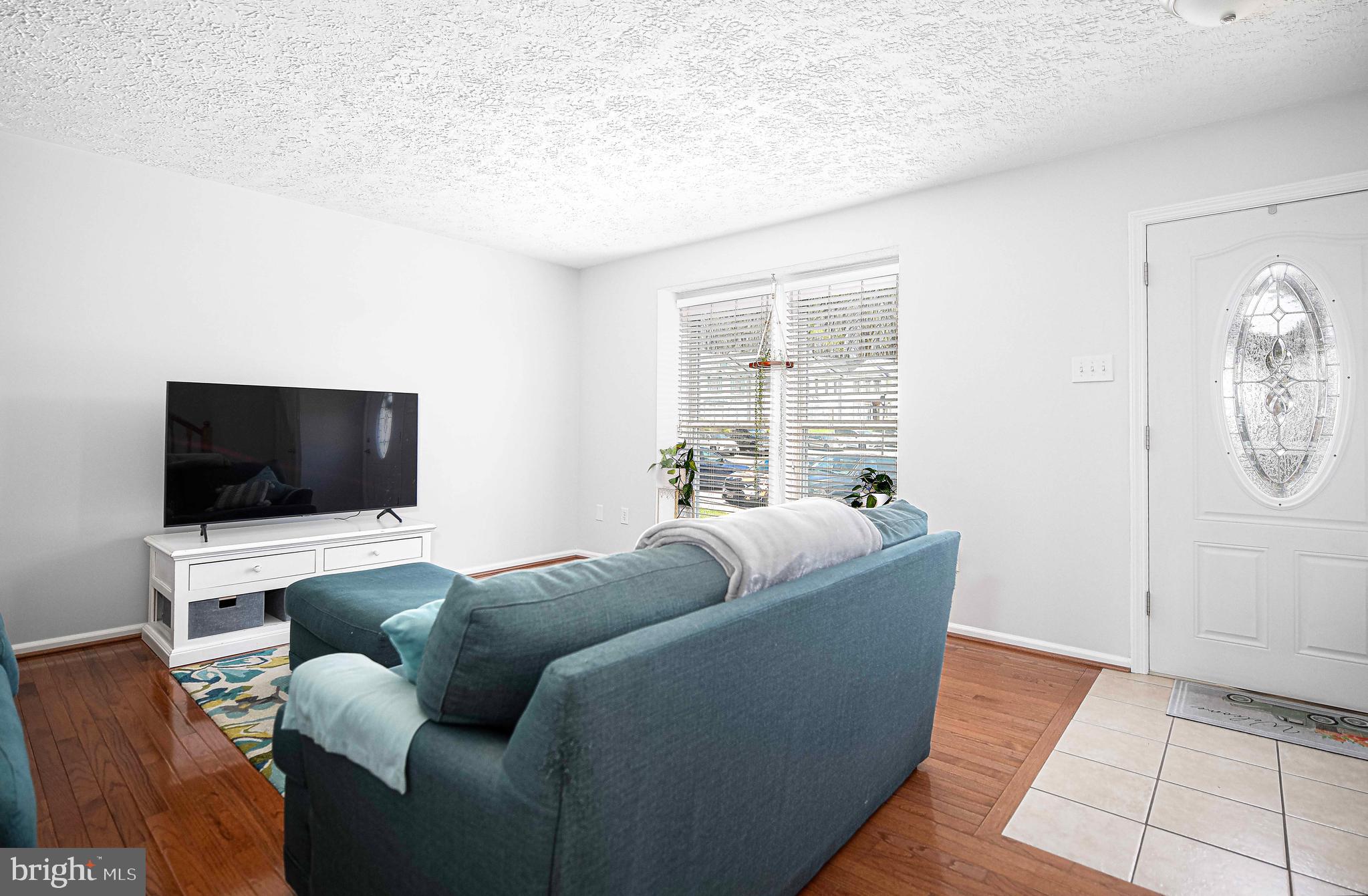 LAUREL WOODS - Residential