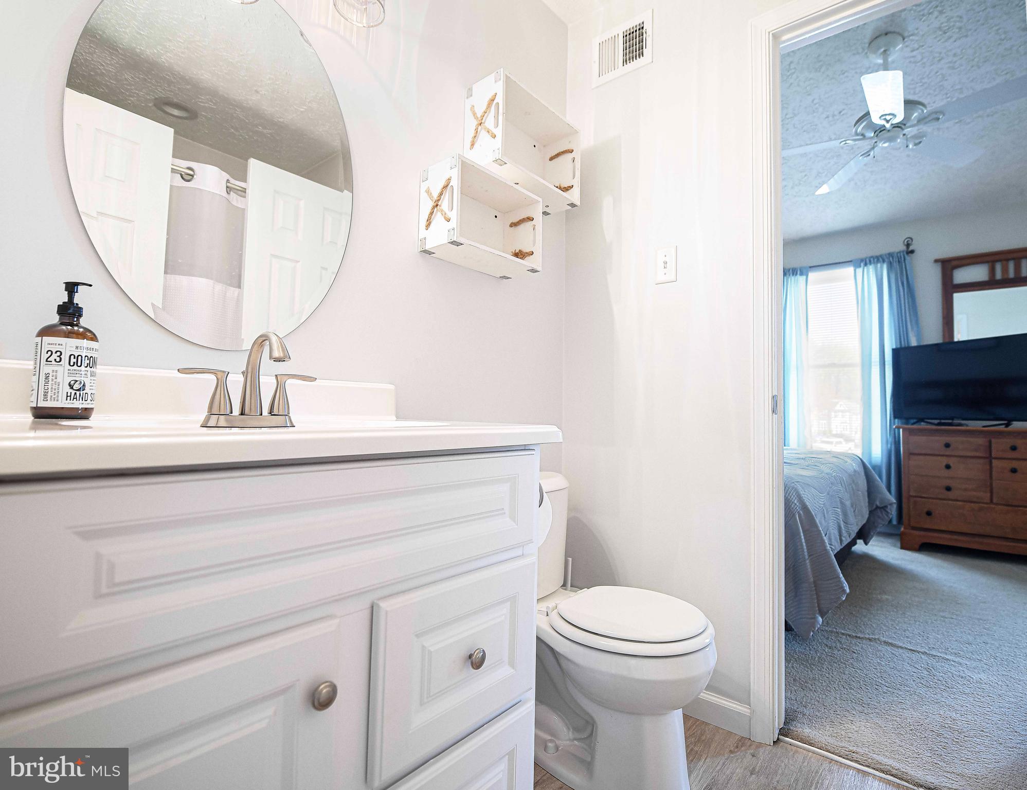 LAUREL WOODS - Residential