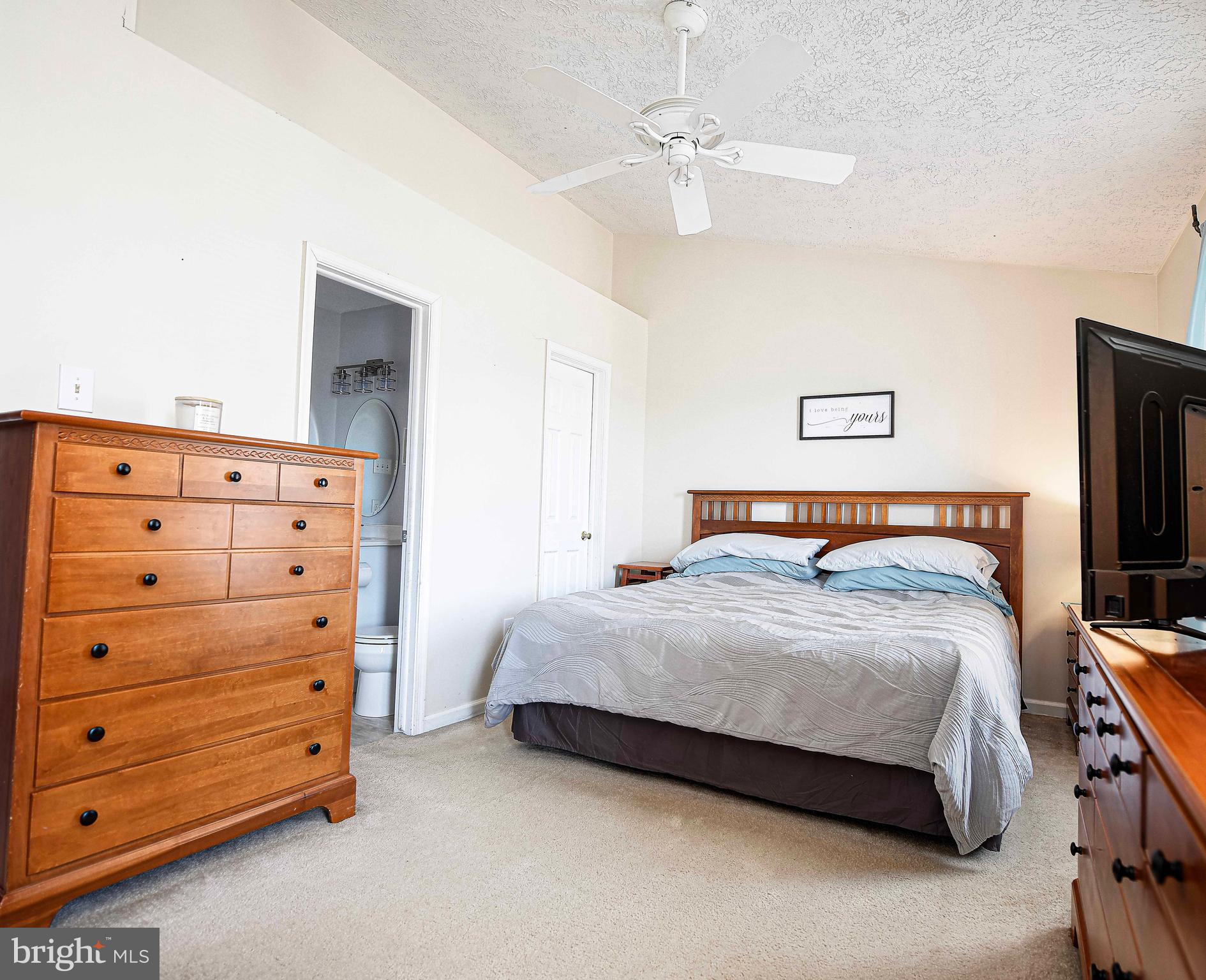 LAUREL WOODS - Residential