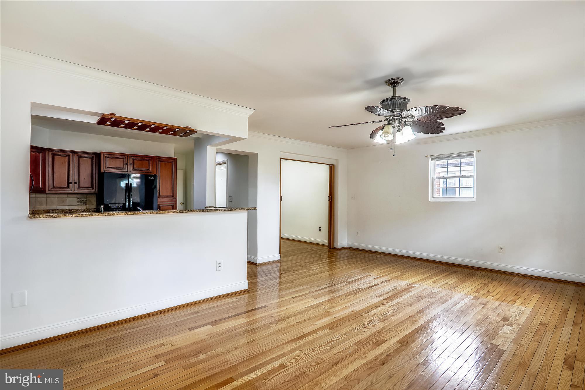 UNIVERSITY GARDENS - Residential