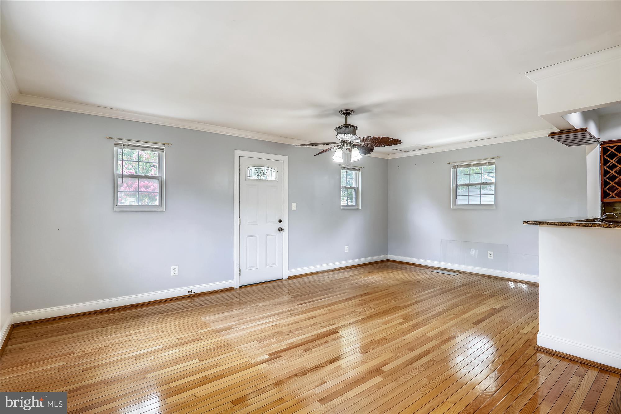 UNIVERSITY GARDENS - Residential