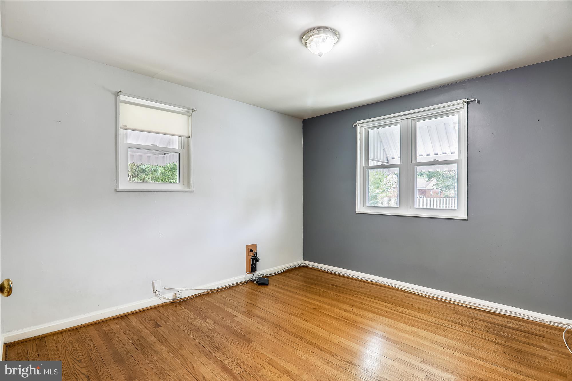 UNIVERSITY GARDENS - Residential