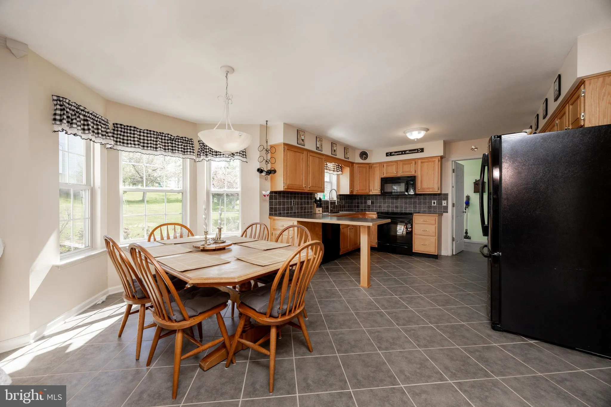 Harleysville, Pennsylvania 19438, United States, 4 Bedrooms Bedrooms, ,3 BathroomsBathrooms,Residential,Active,110174