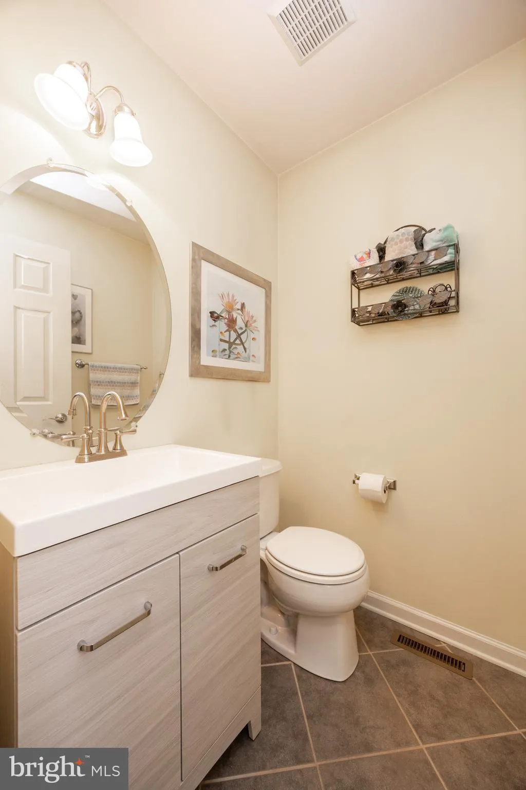 Harleysville, Pennsylvania 19438, United States, 4 Bedrooms Bedrooms, ,3 BathroomsBathrooms,Residential,Active,110174