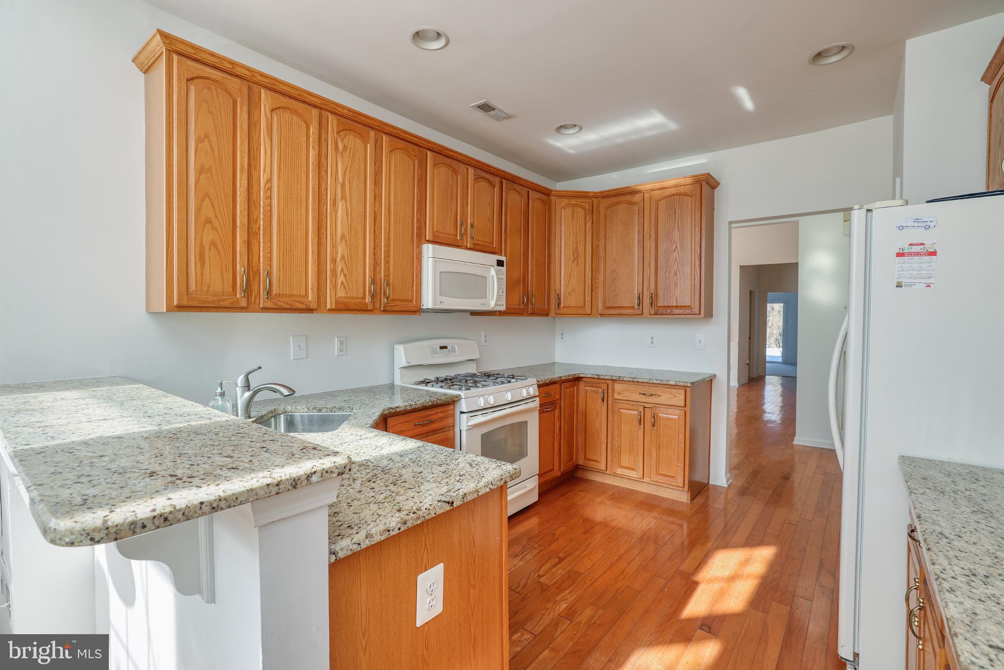 20 E WILTSHIRE DRIVE