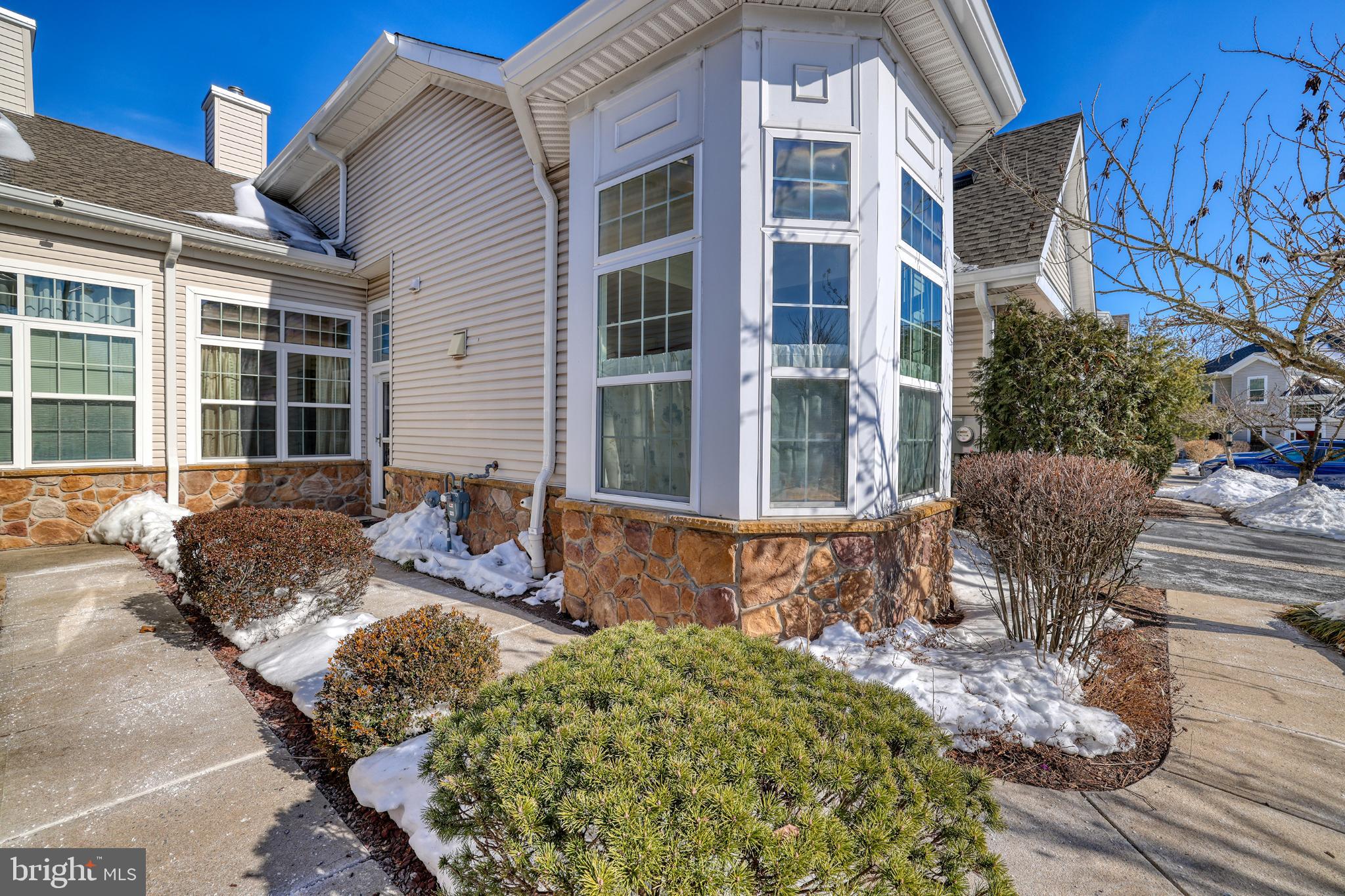 20 E WILTSHIRE DRIVE