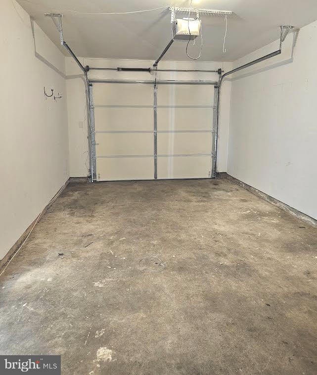 ACADEMY ACRES - Residential Lease