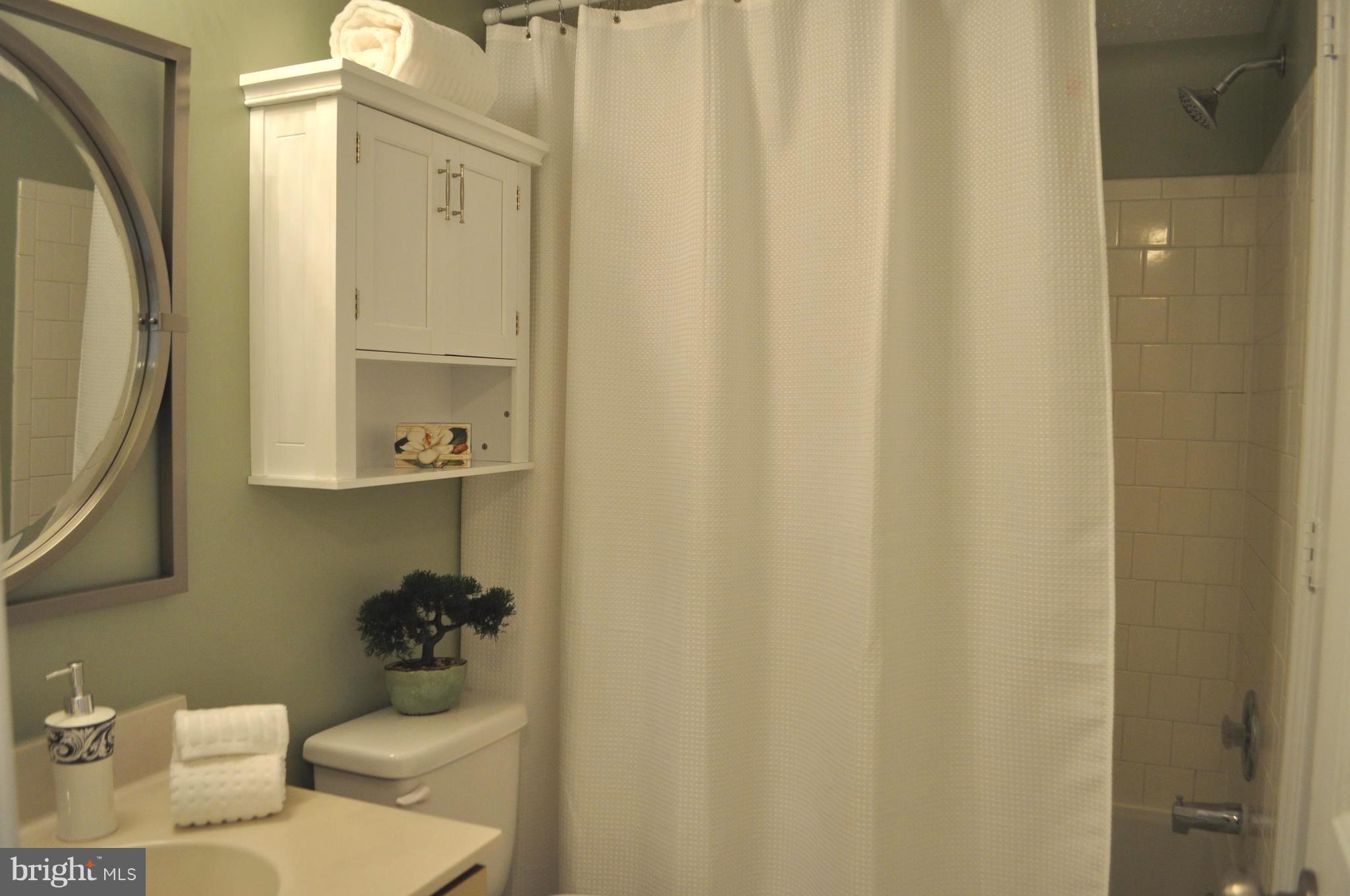 FOX CHAPEL AT TUDOR KNOLLS - Residential