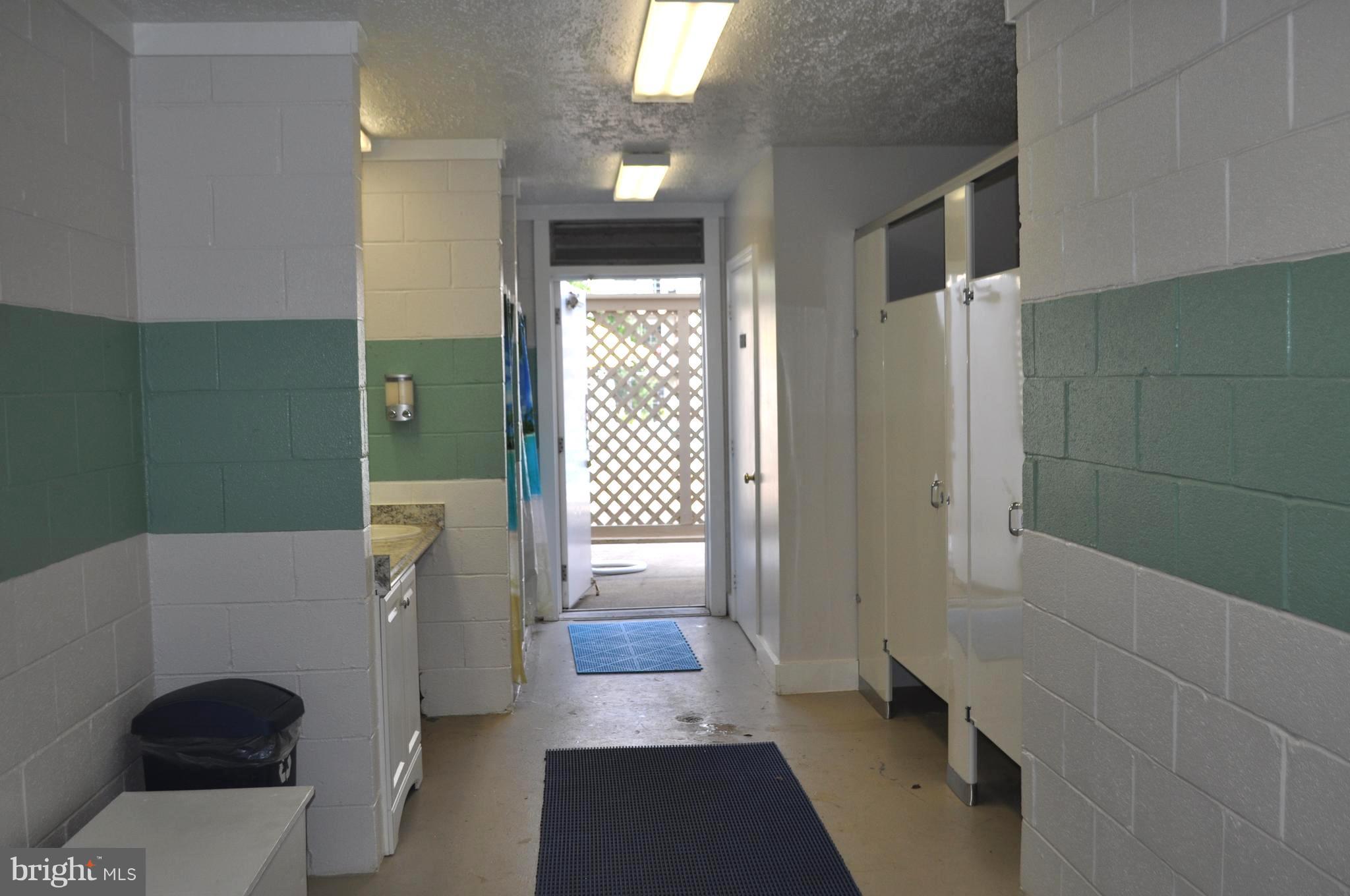 FOX CHAPEL AT TUDOR KNOLLS - Residential