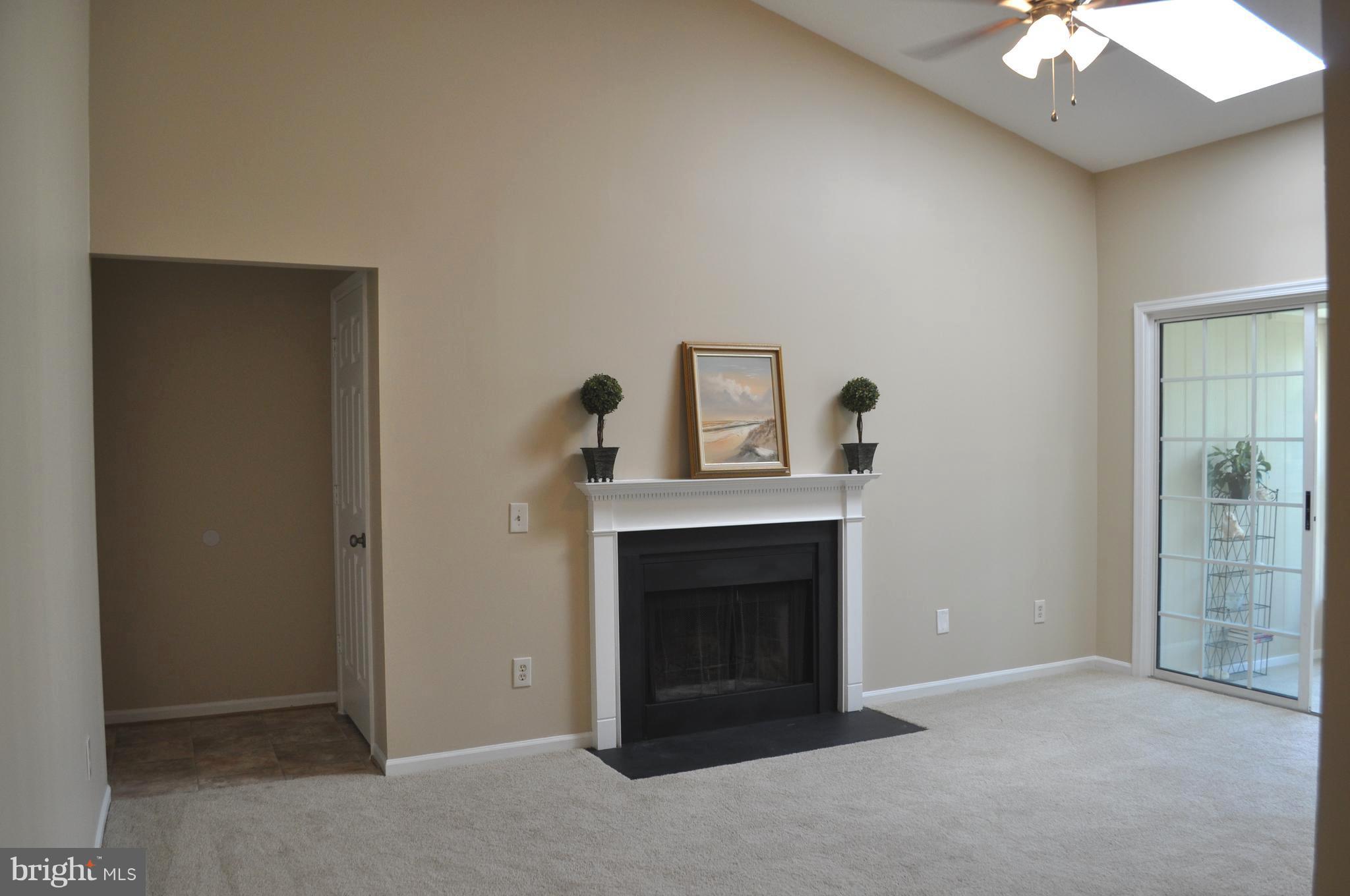 FOX CHAPEL AT TUDOR KNOLLS - Residential