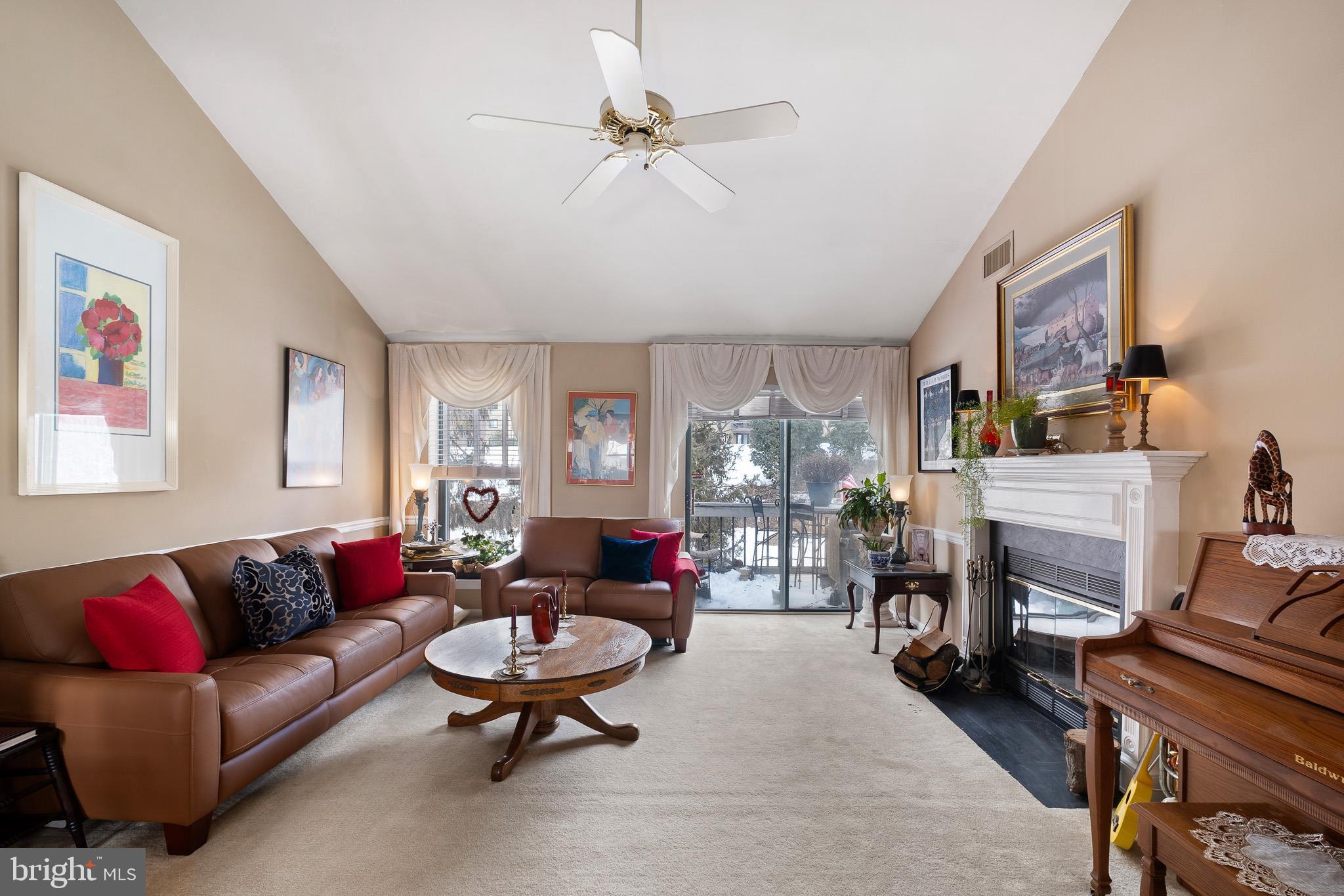 PALADIN CLUB - Residential