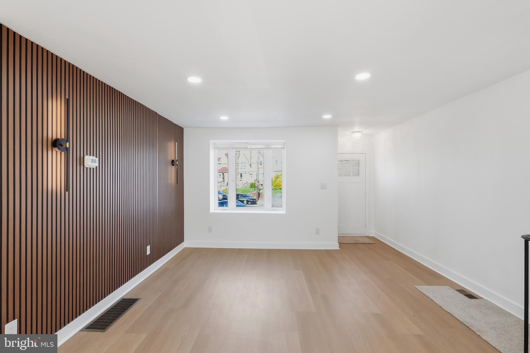 PHILADELPHIA - Residential