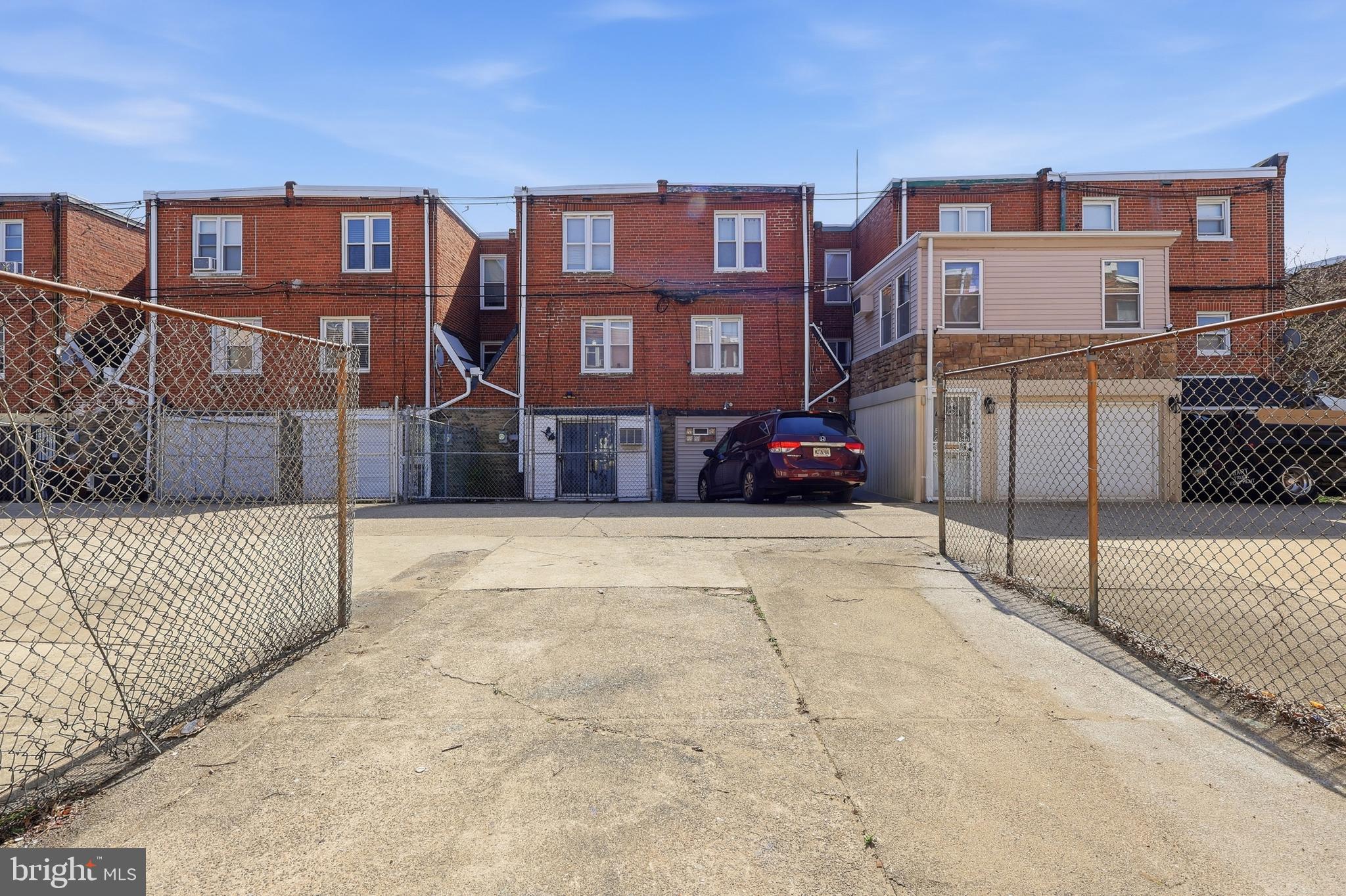 PHILADELPHIA - Residential