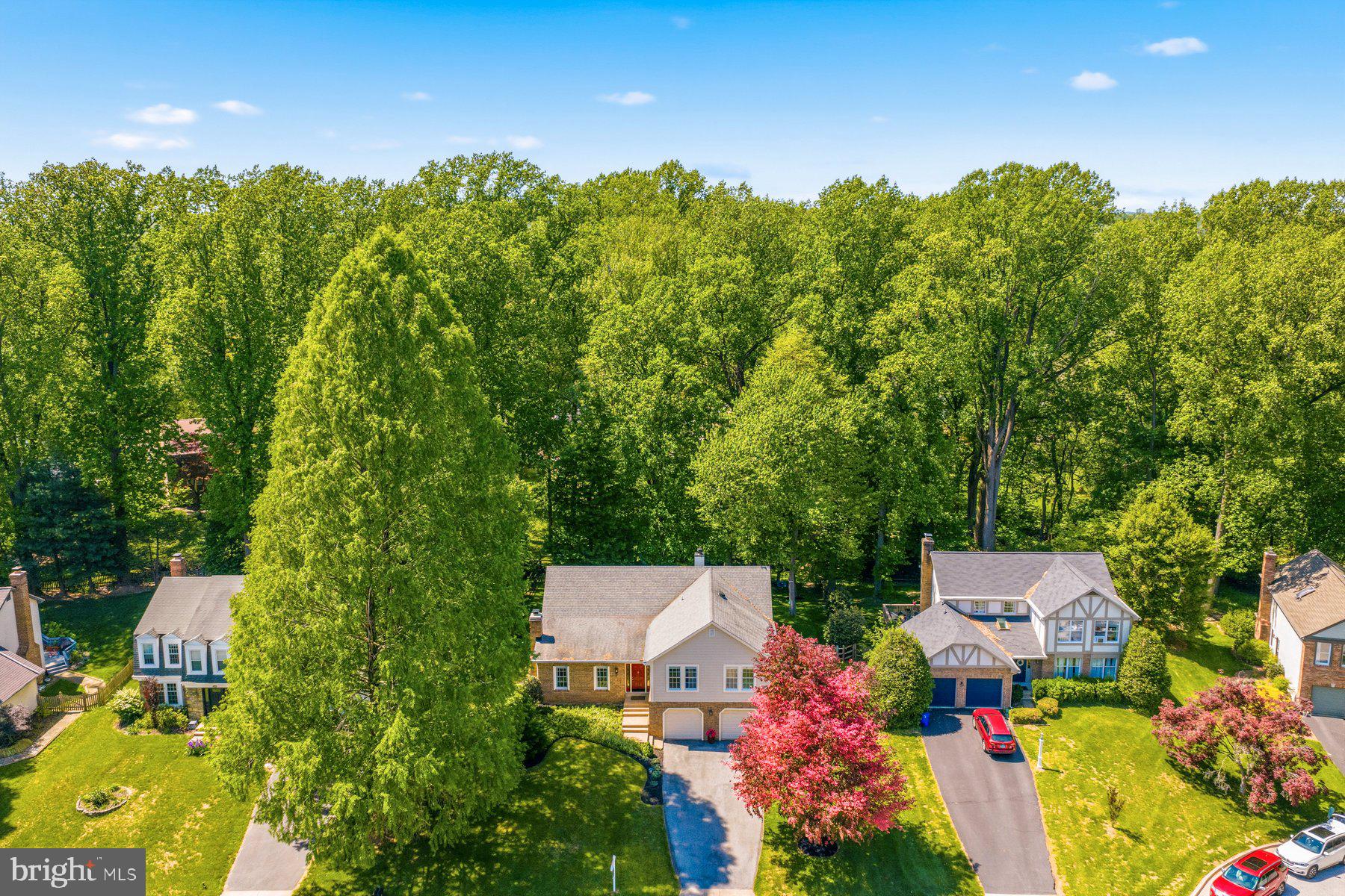 BURLEIGH MANOR - Residential
