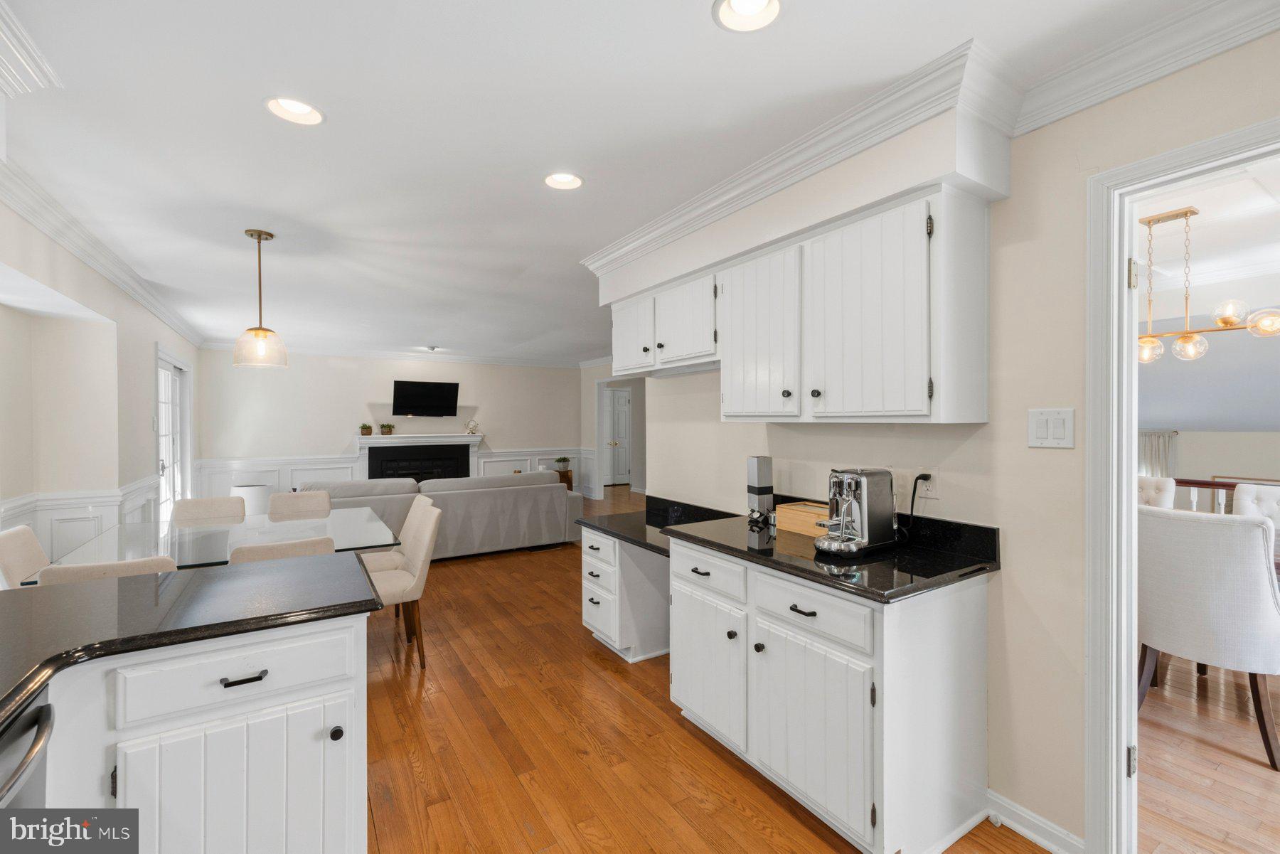 BURLEIGH MANOR - Residential