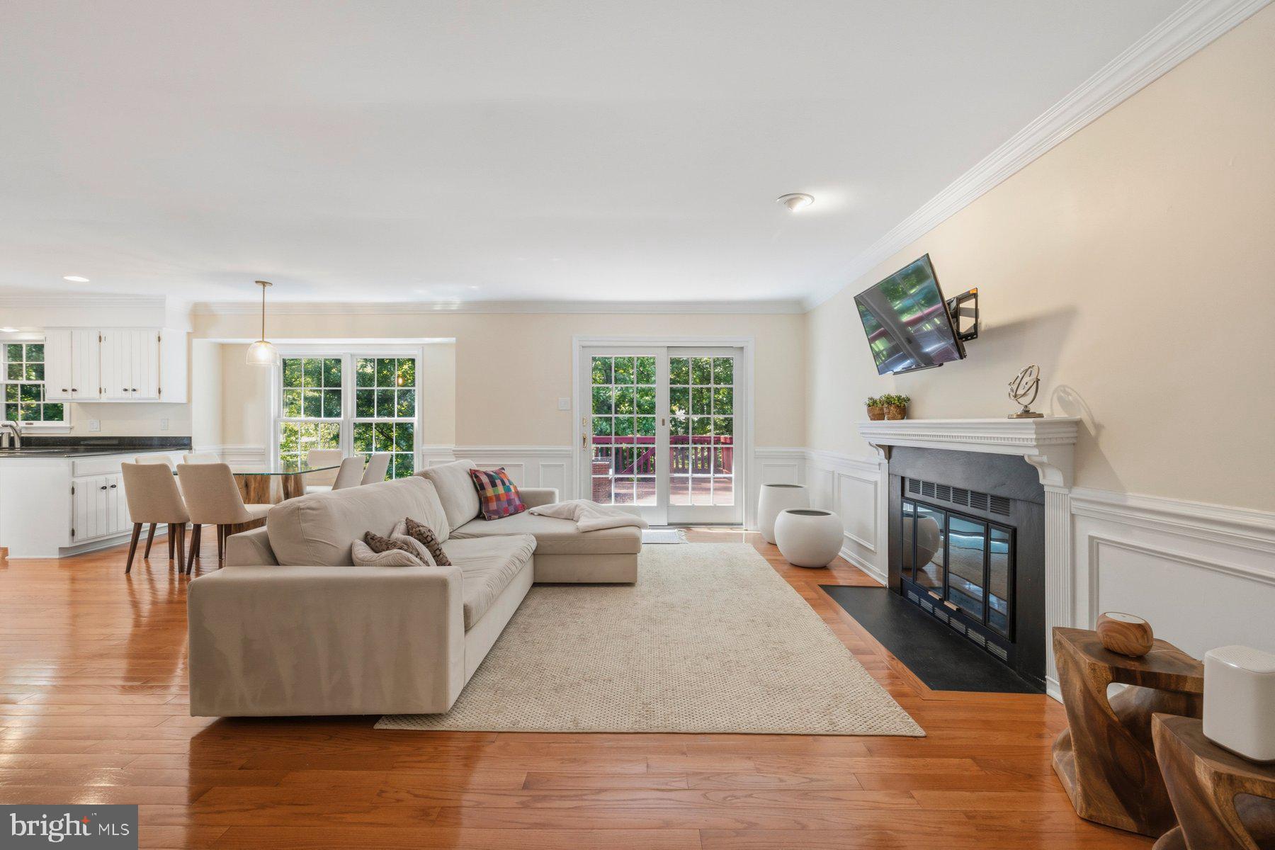 BURLEIGH MANOR - Residential