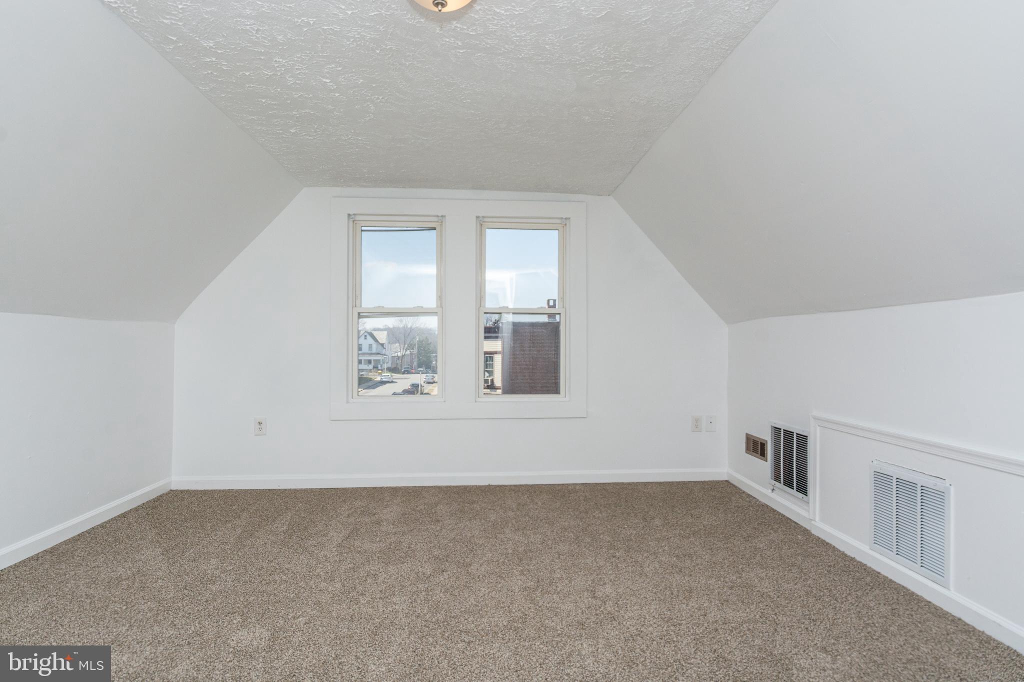 IRVINGTON - Residential