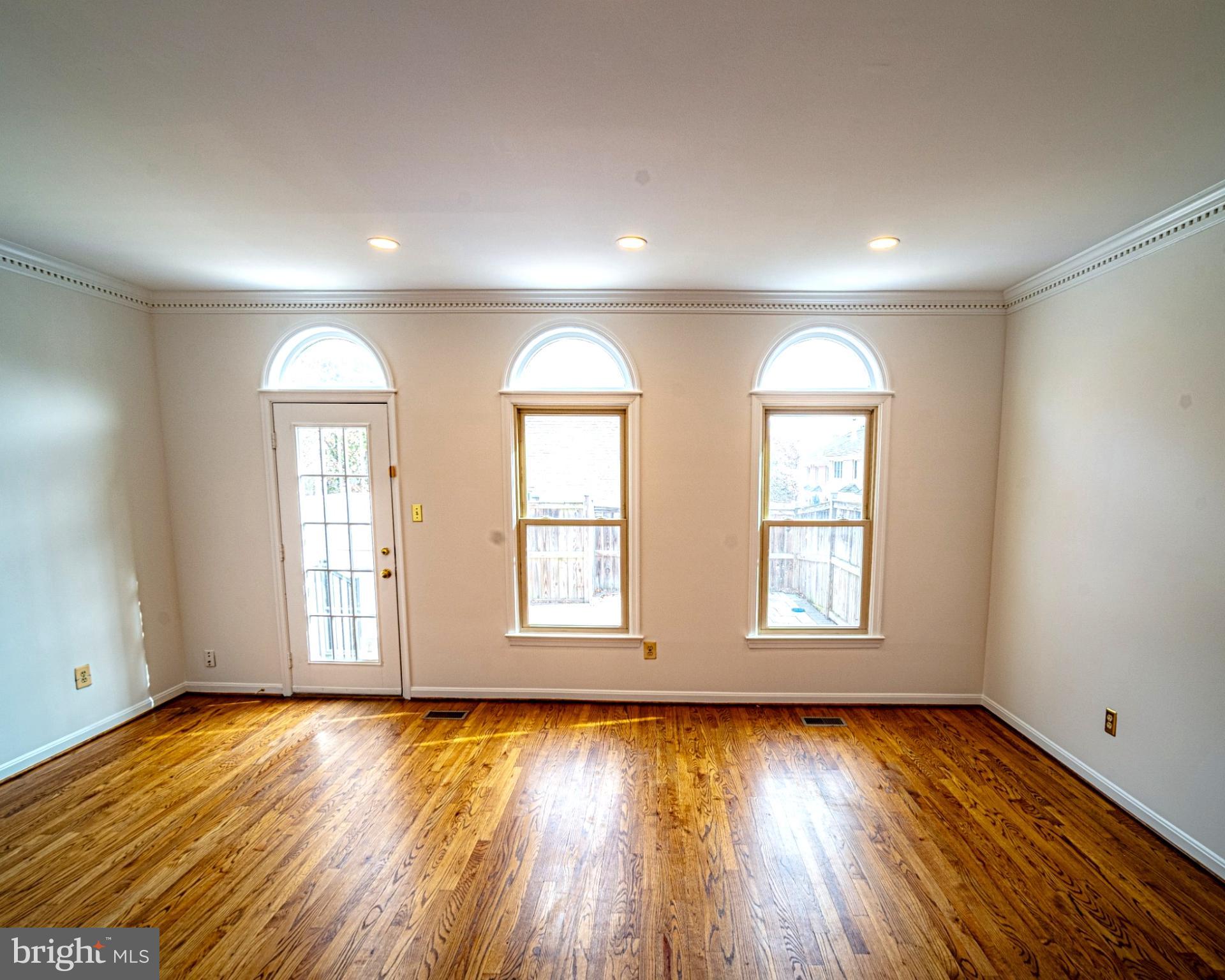 MANOR VILLAGE - Residential