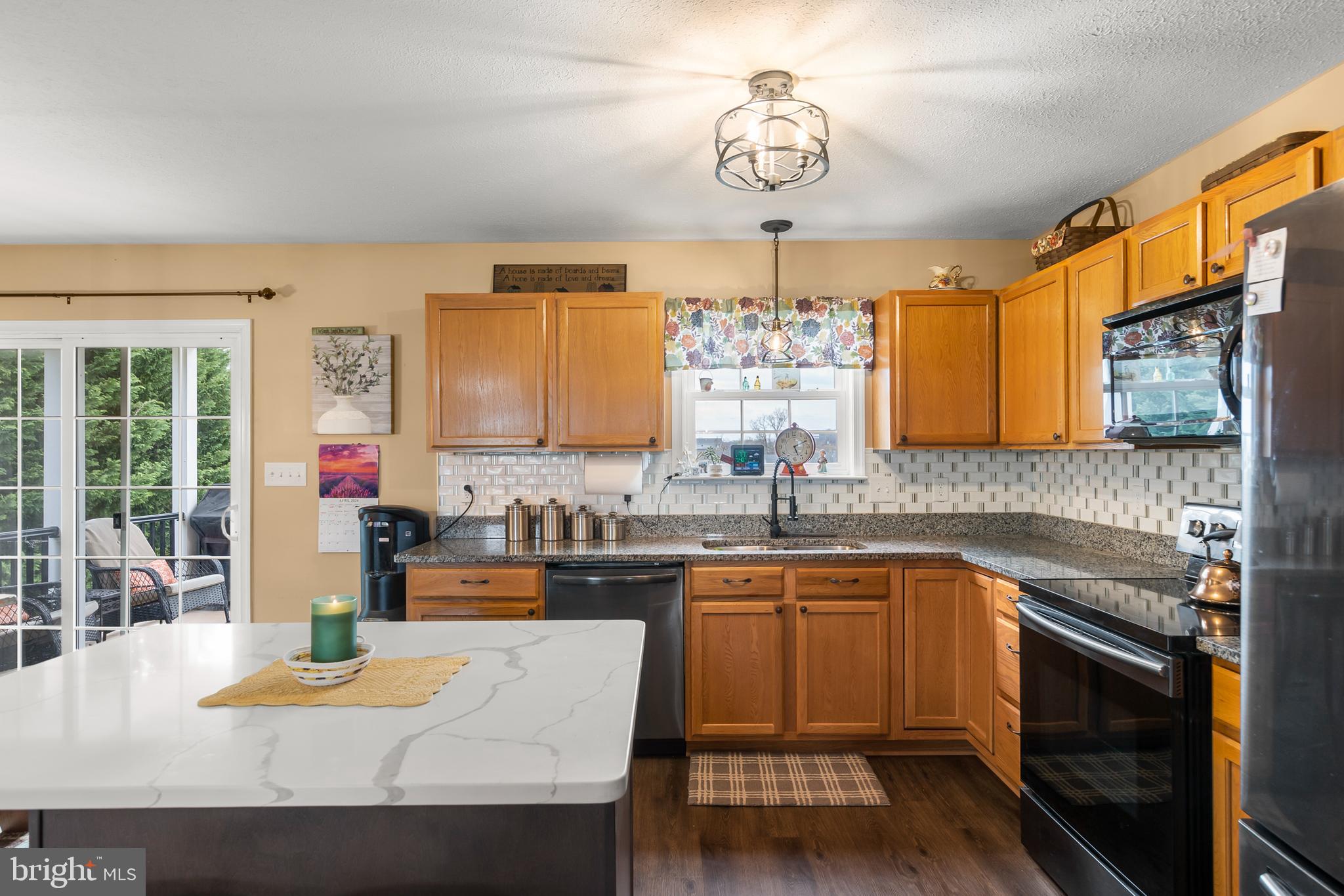 ELIZABETH STATION - Residential