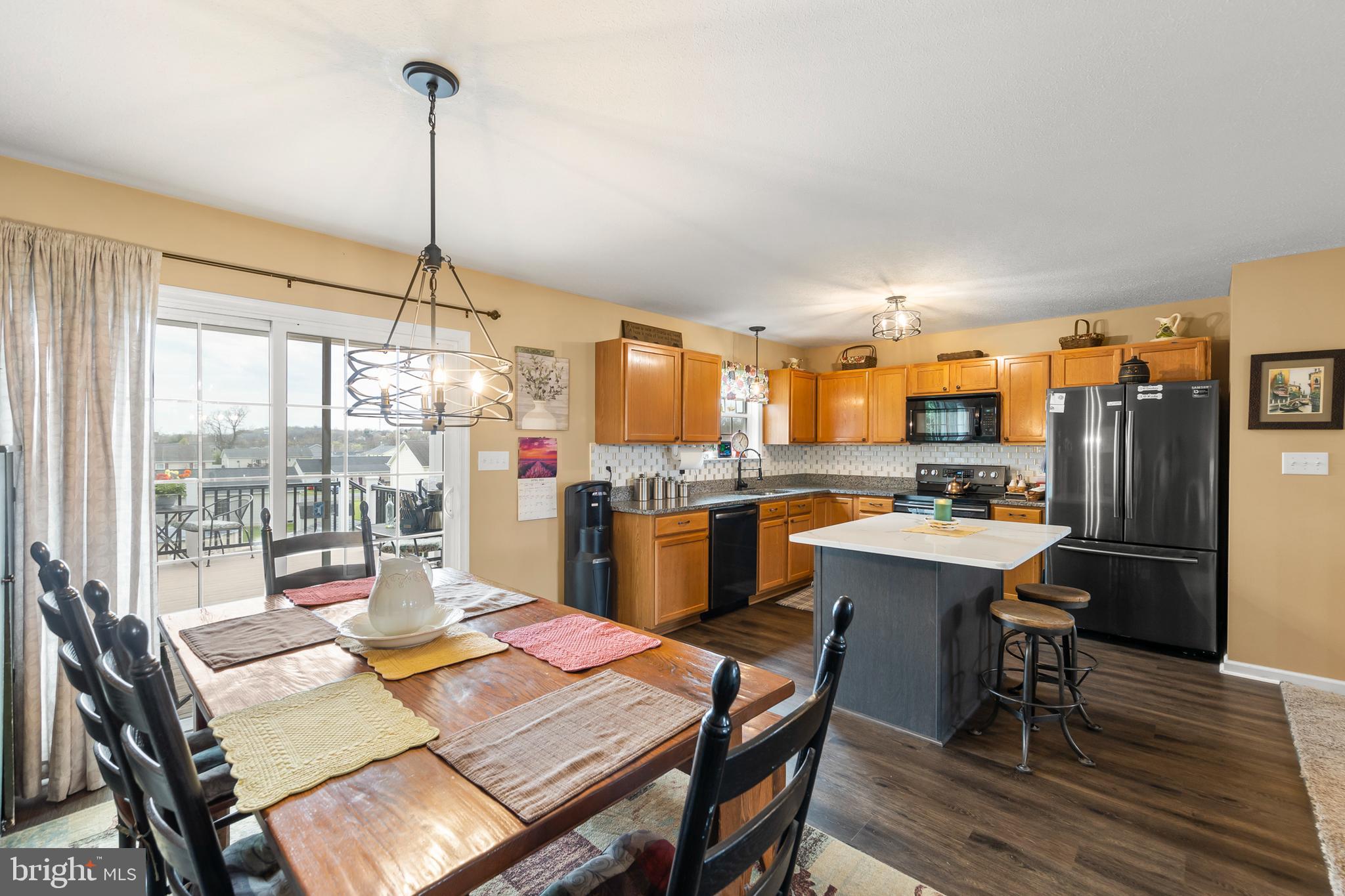 ELIZABETH STATION - Residential