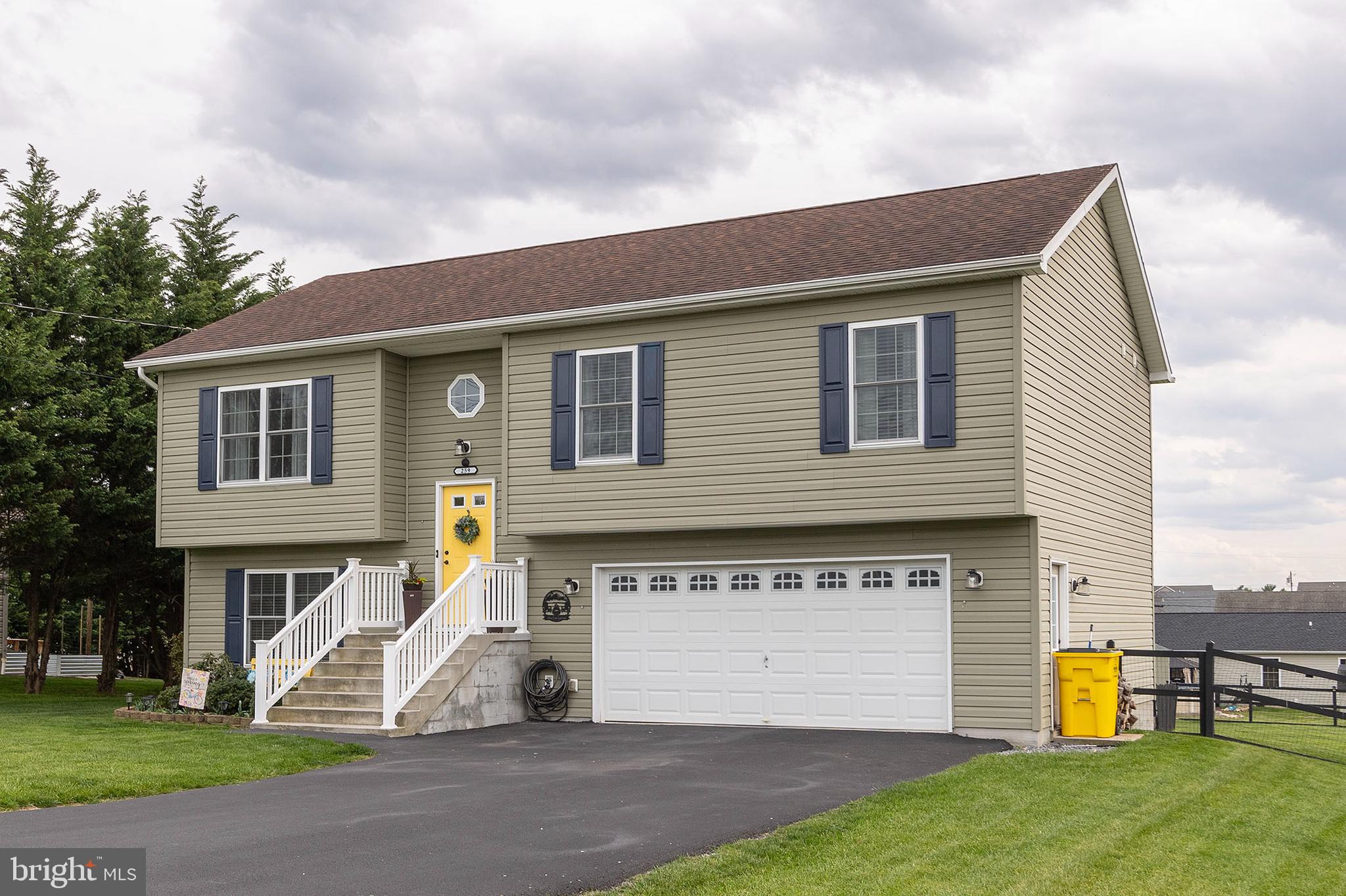 ELIZABETH STATION - Residential