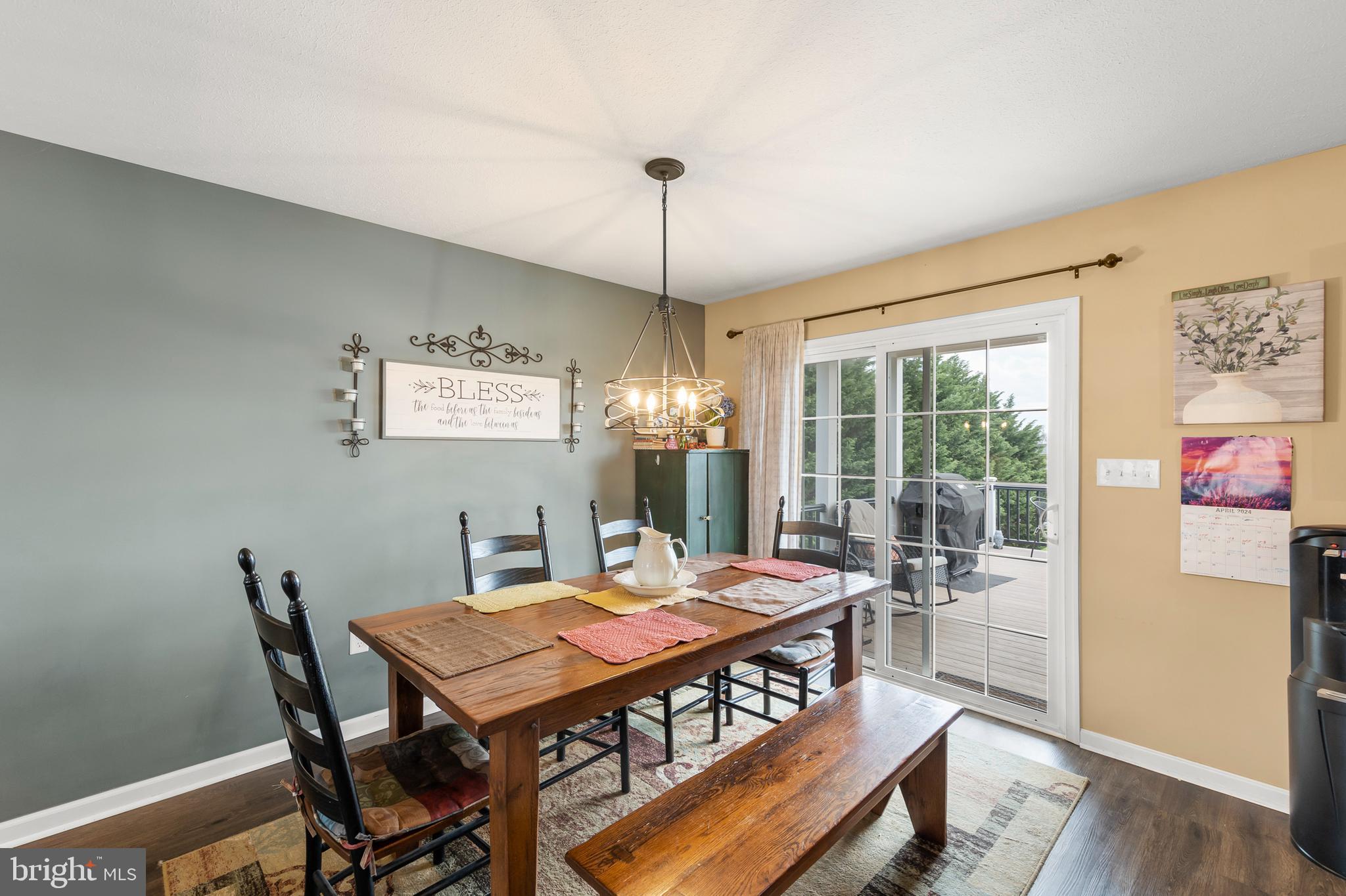 ELIZABETH STATION - Residential