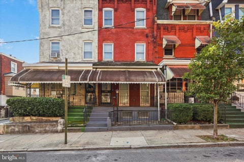 Townhouse For Sale - 3214 Mount Vernon Street<br/> PHILADELPHIA, PA 19104