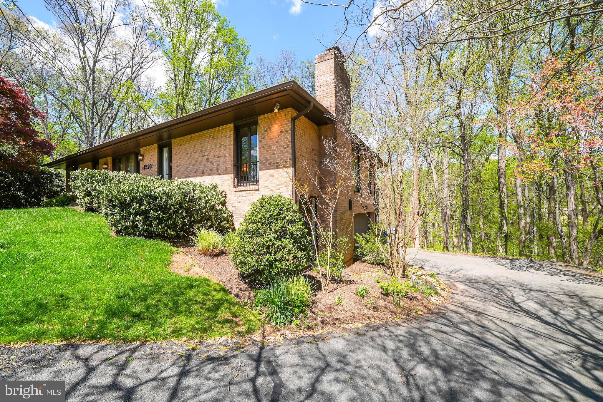 CHAIN BRIDGE FOREST - Residential