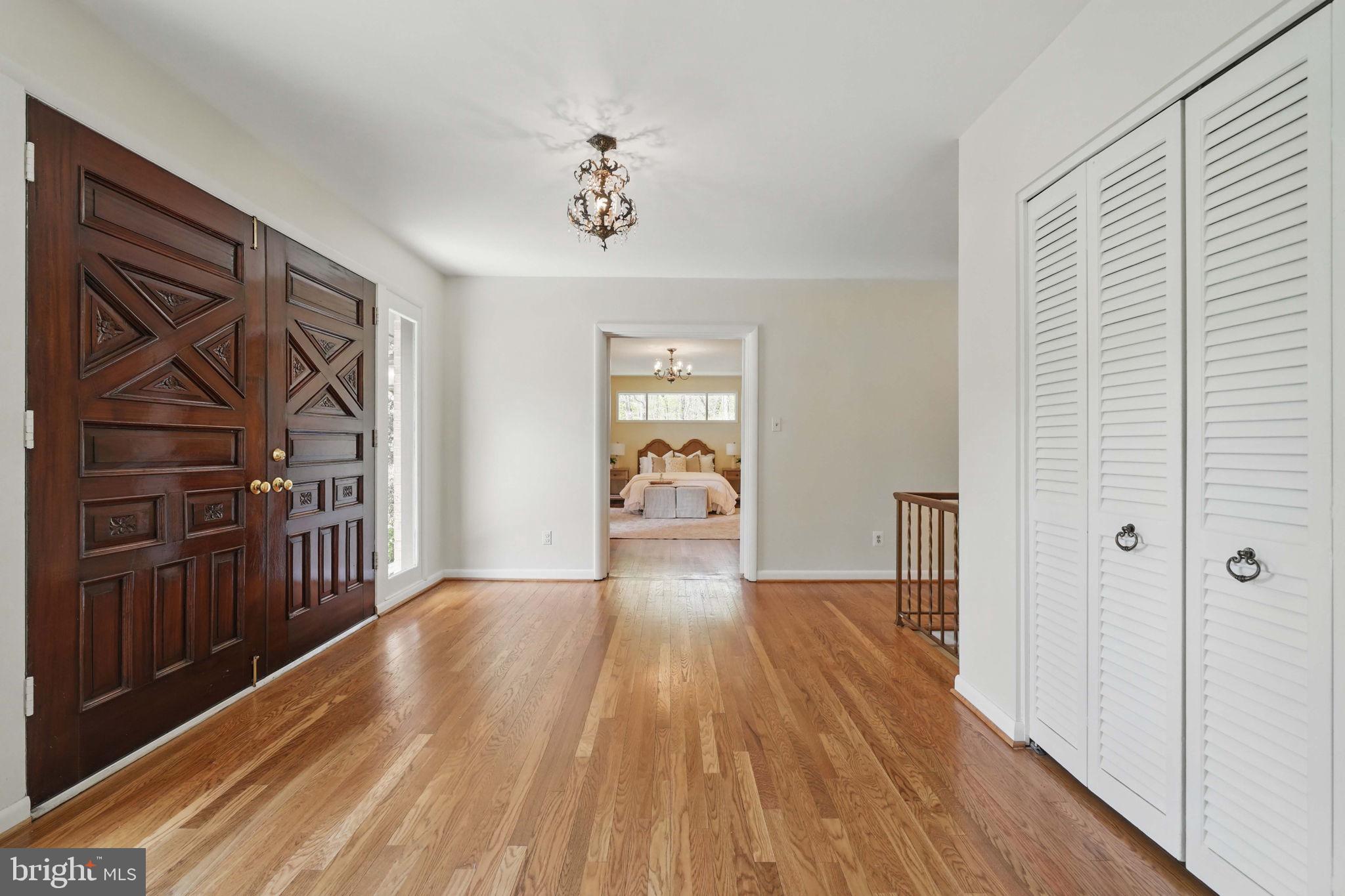 CHAIN BRIDGE FOREST - Residential