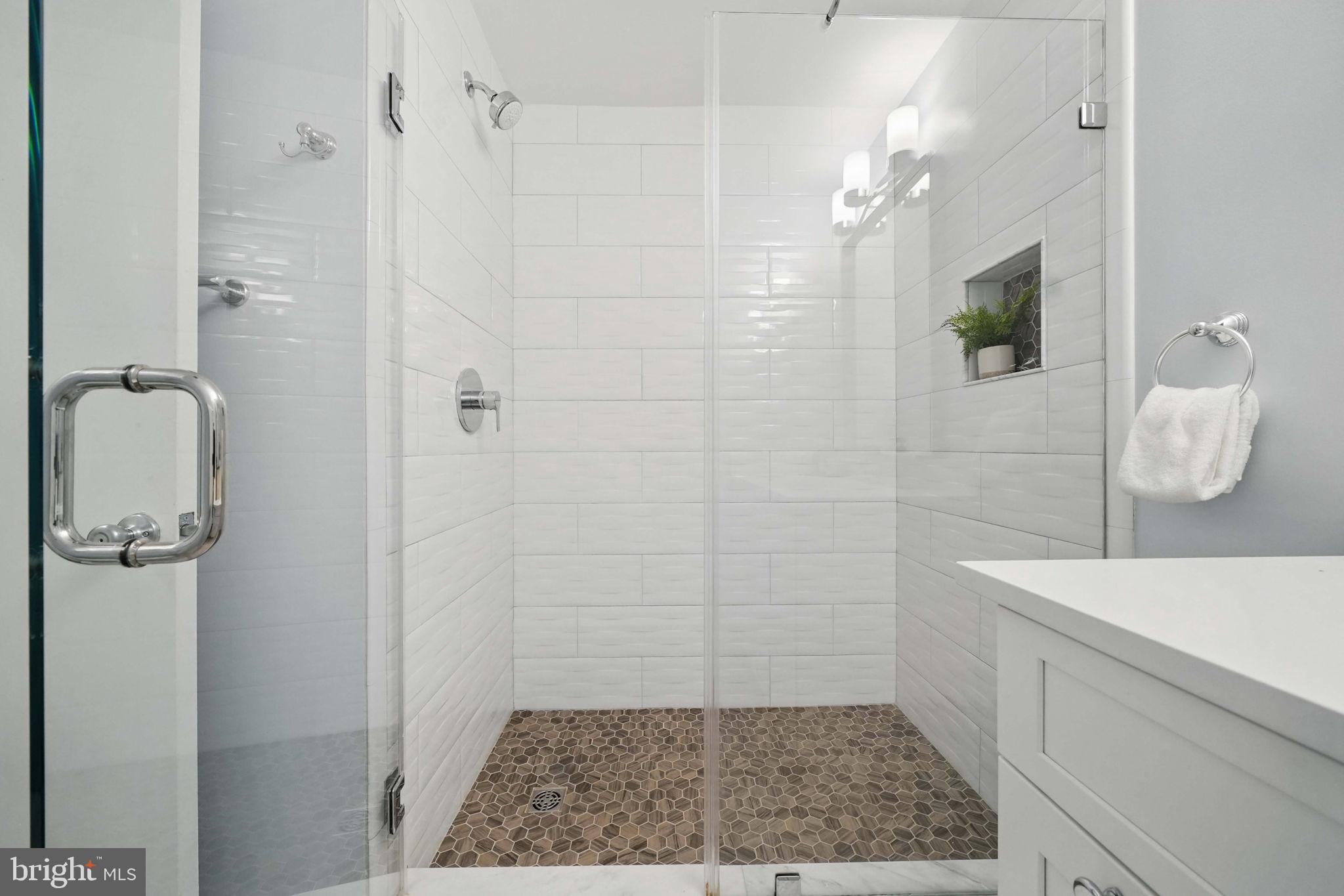 CHAIN BRIDGE FOREST - Residential