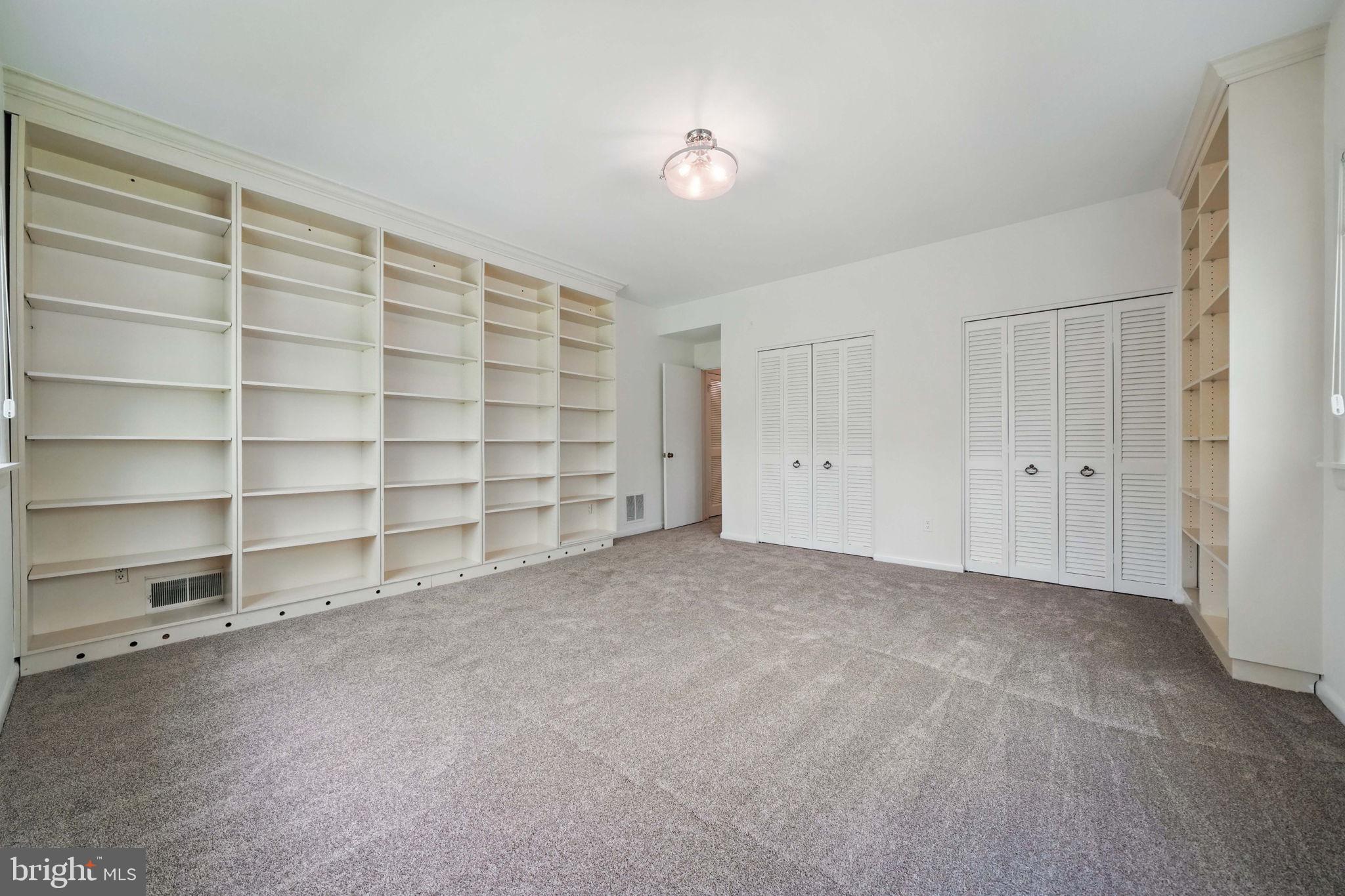 CHAIN BRIDGE FOREST - Residential