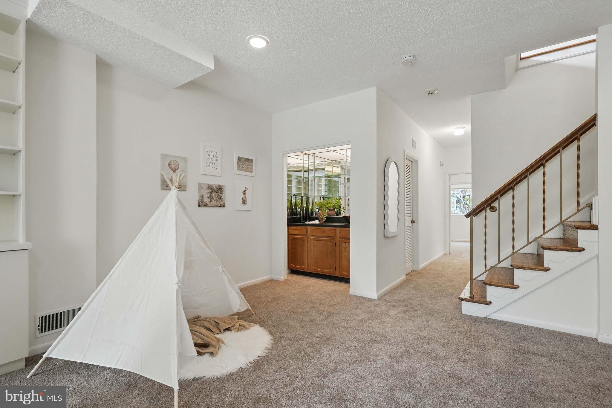 CHAIN BRIDGE FOREST - Residential