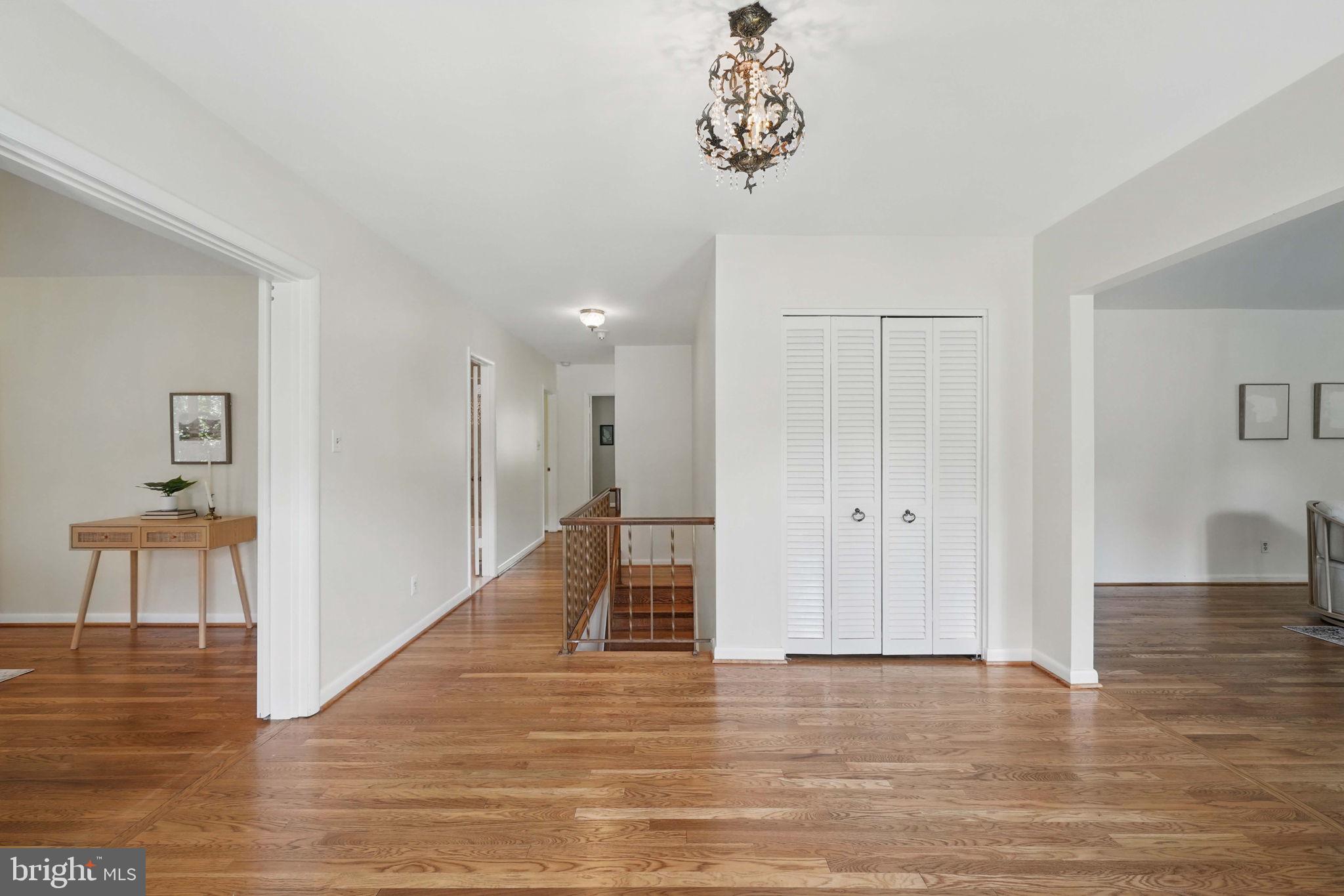 CHAIN BRIDGE FOREST - Residential